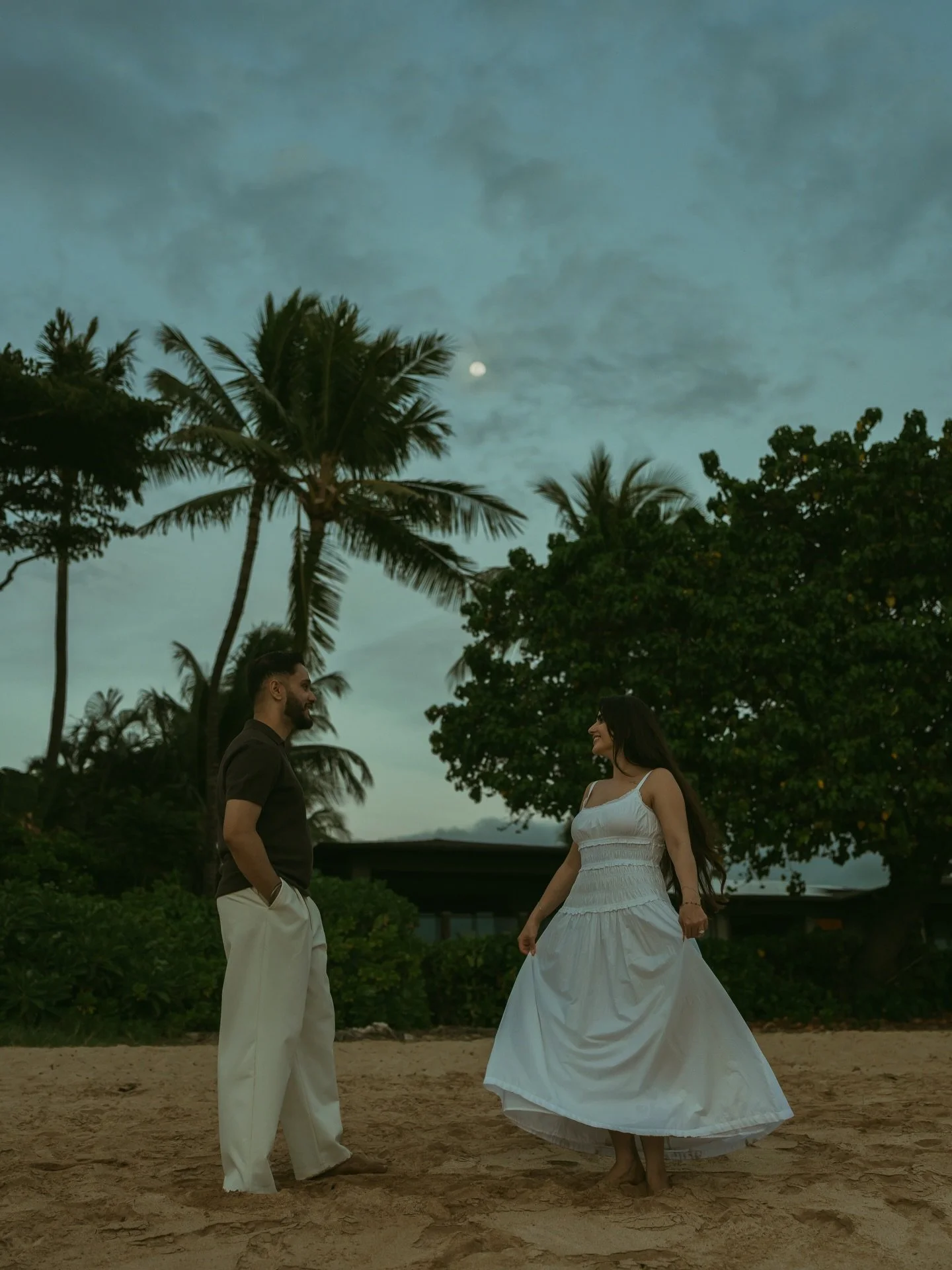 Sunset love 🫶🏻

A portion of this month&rsquo;s sales will be donated to help uplift and support our community. My heart goes out to all those affected by this storm and flooding. Keeping you in my thoughts and prayers.