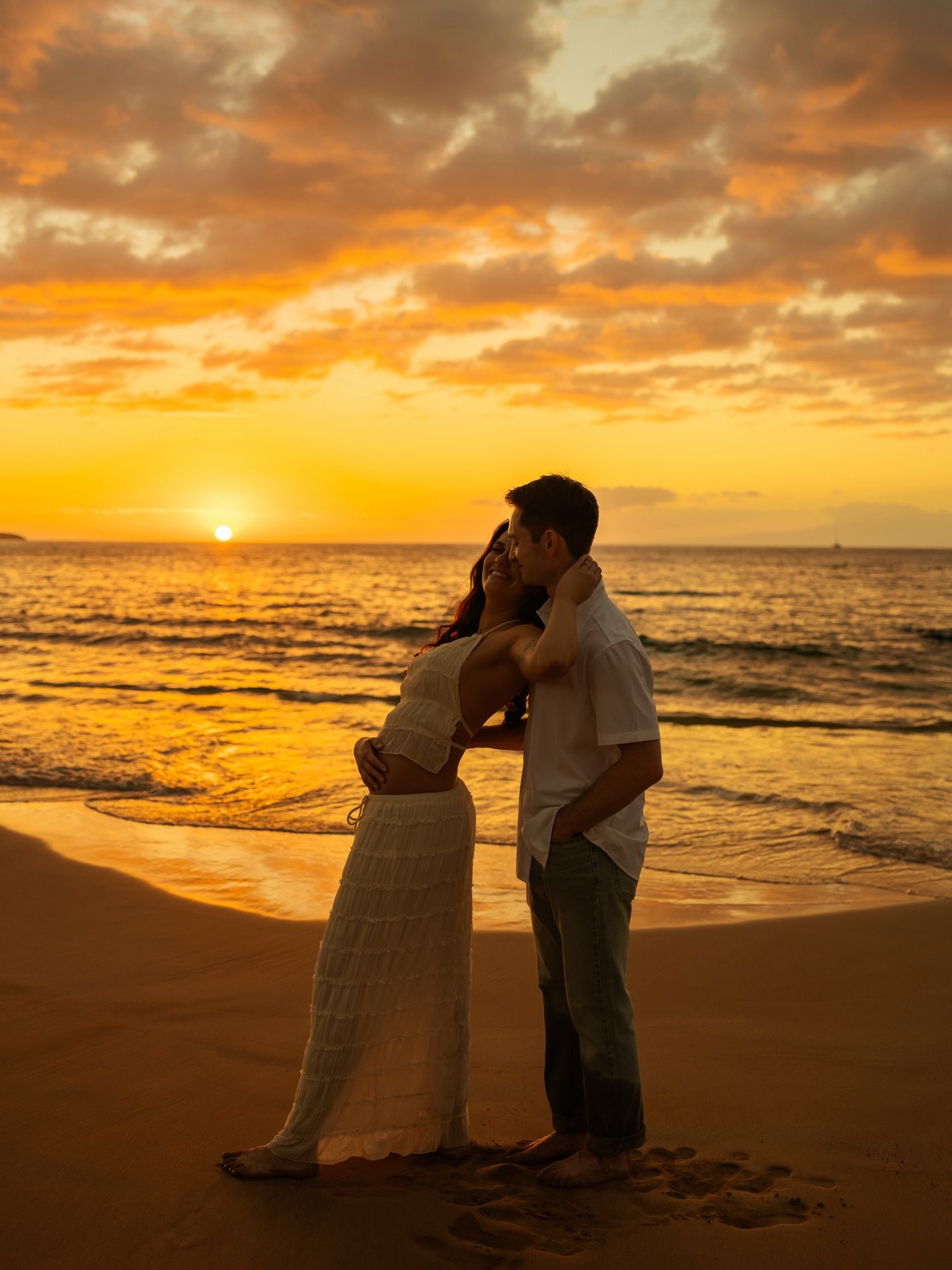 The sweetest moments during sunset ✨🌞