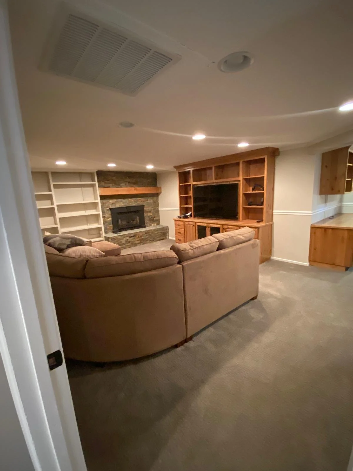 PHOTO-2026-03-30-22-04-40 5.jpg