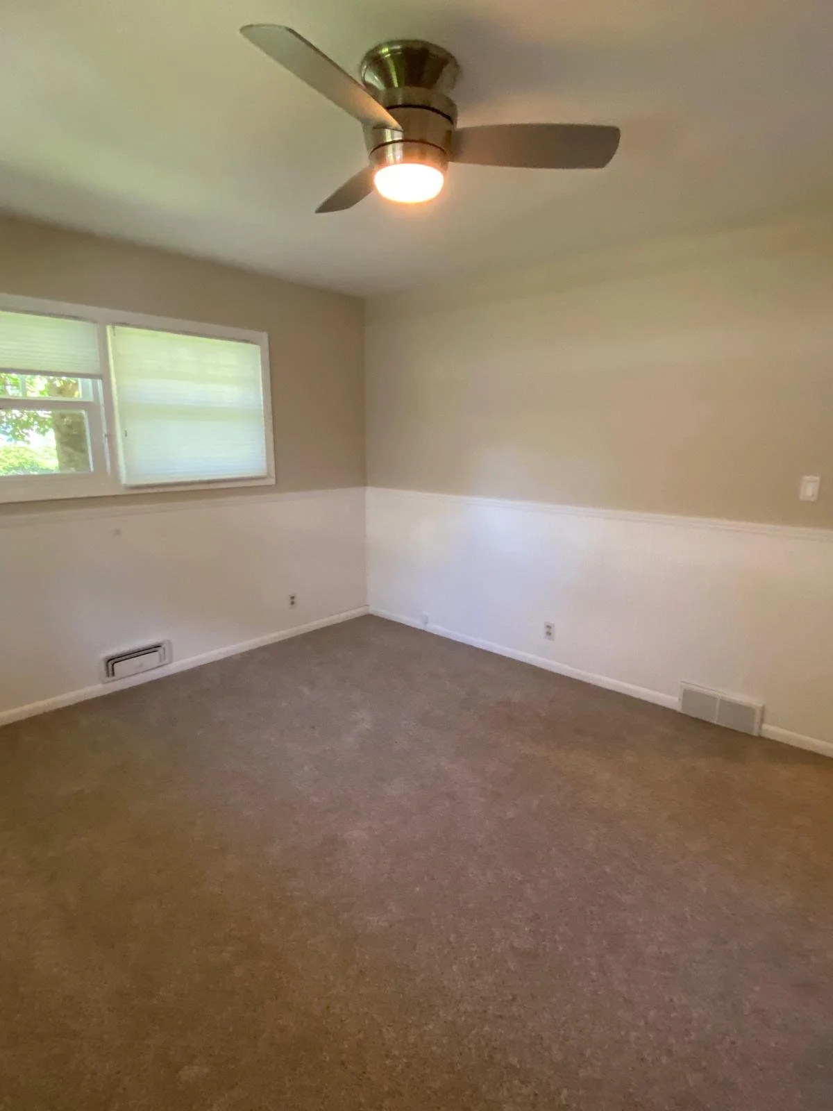 PHOTO-2026-03-30-22-04-40 17.jpg