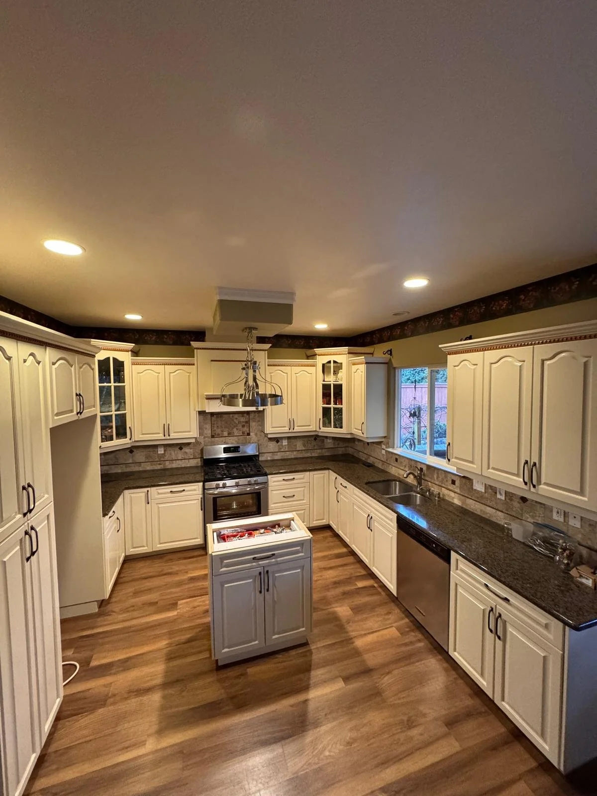 PHOTO-2026-03-30-22-30-22 4.jpg