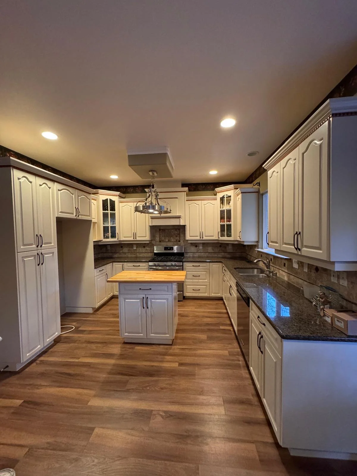 PHOTO-2026-03-30-22-30-22 13.jpg