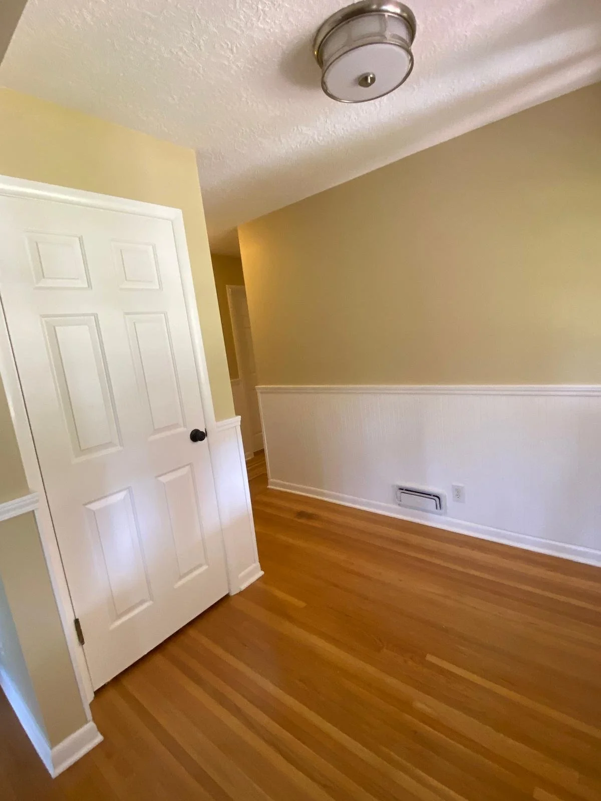 PHOTO-2026-03-30-22-04-40 14.jpg