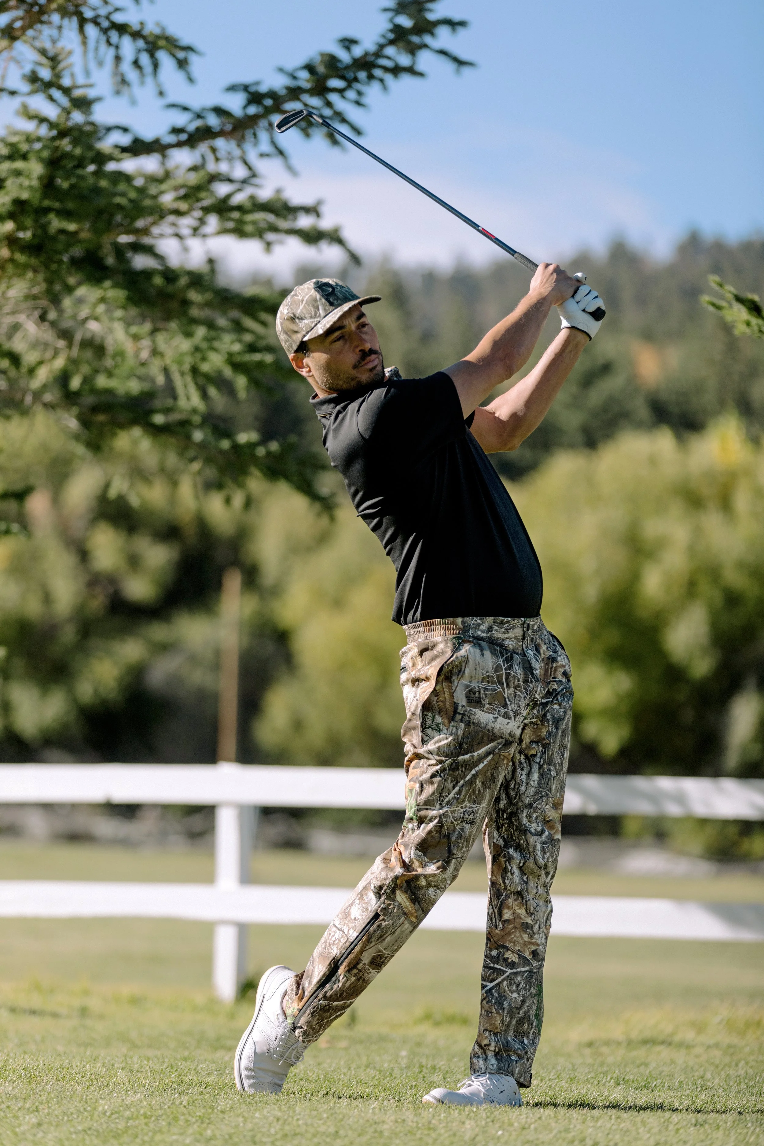 25SS_xGO_Apparel_Realtree_Model_101A7819.jpg