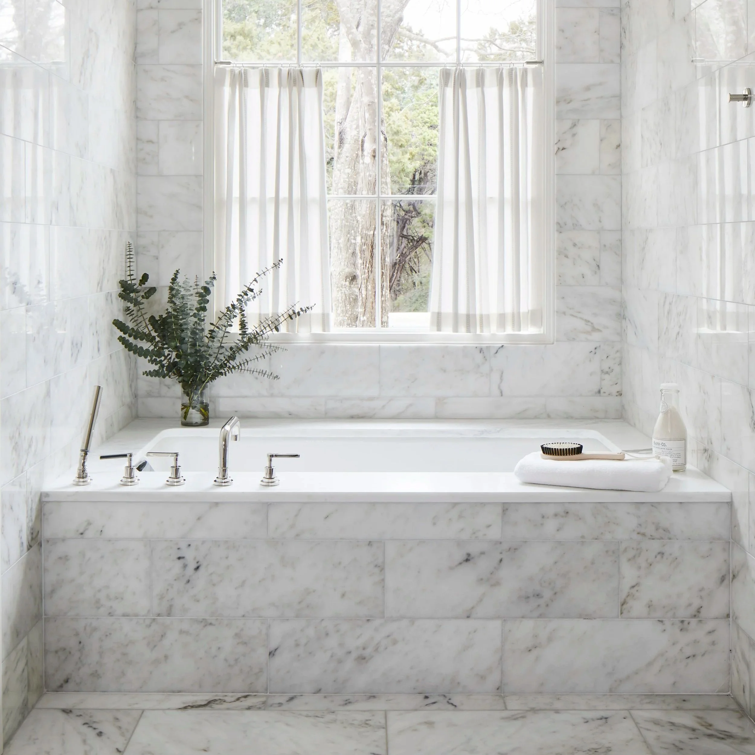 9_MasterBath-Tub_Avery.jpg
