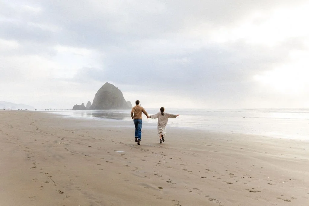 Cannon Beach engagement session sunset Oregon coast (37).jpg