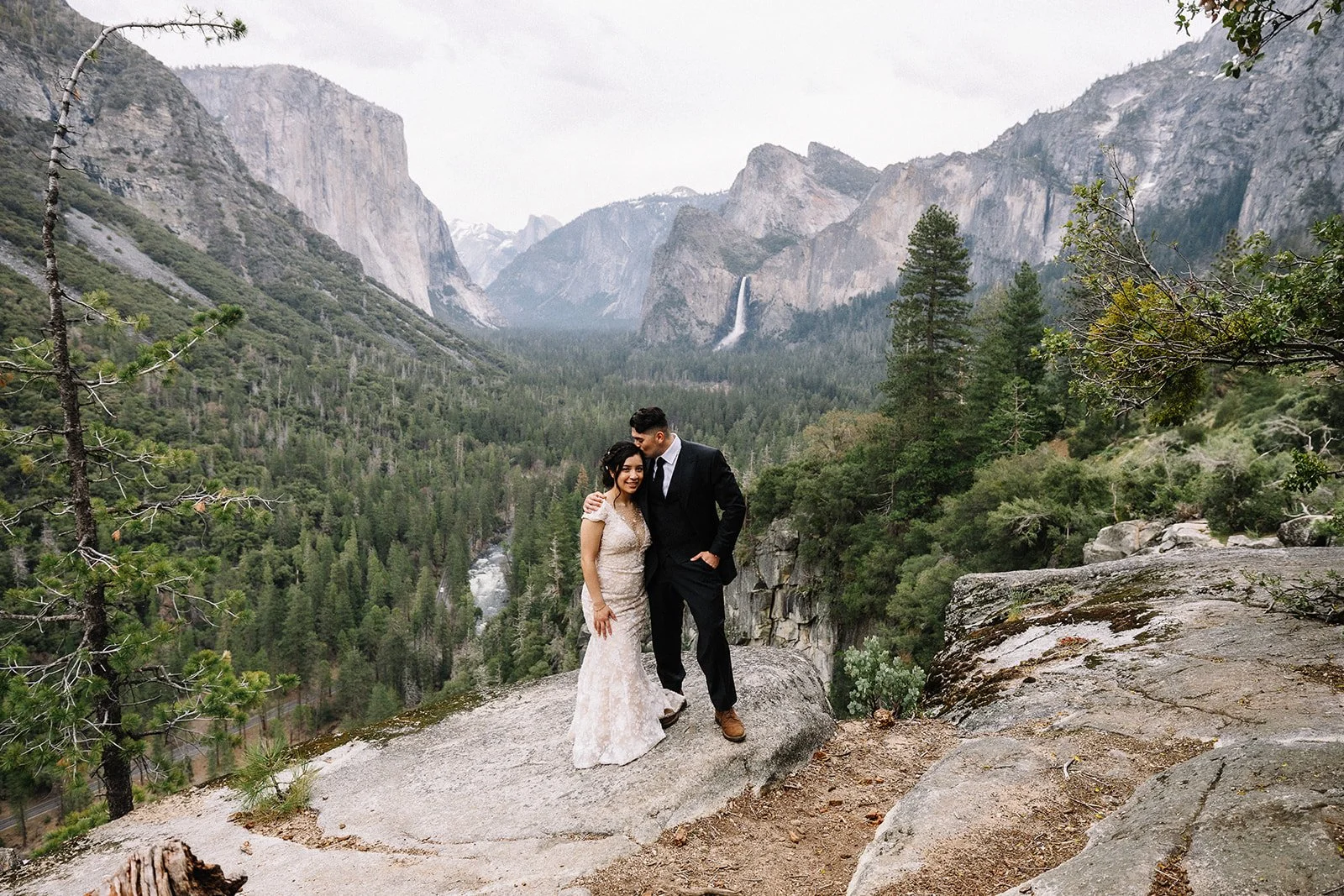 What to Wear for a Yosemite Elopement — AJ Photography