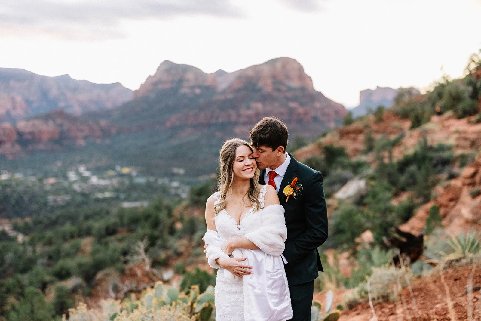 What to Wear for a Sedona Elopement — AJ Photography