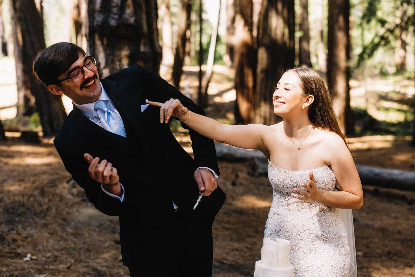 HopeWill_CandidMoments_Bride and Groom sharing their Cake cutting moment at Cathedral Beach.jpg