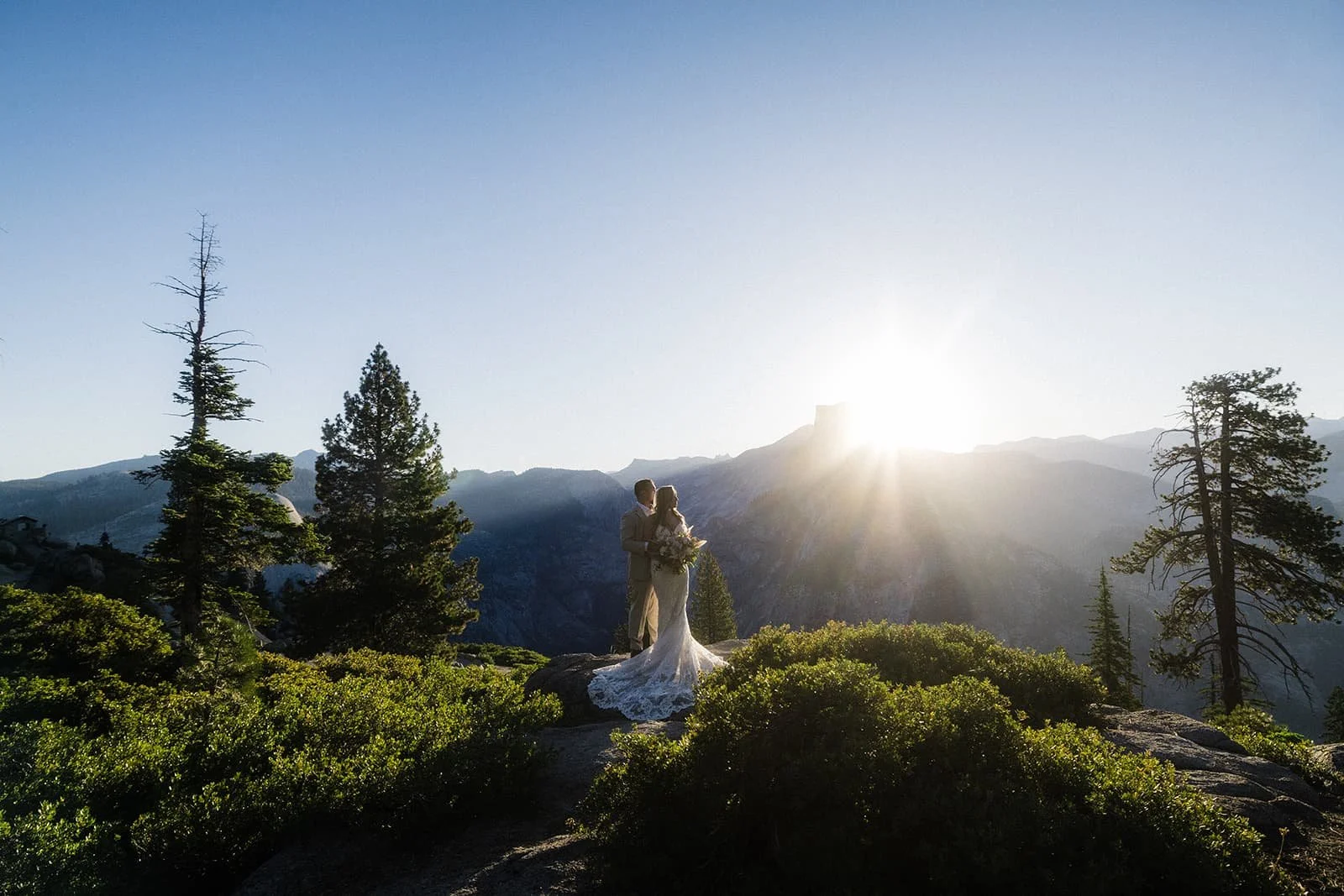 How Your Yosemite Elopement Day Can Naturally Unfold