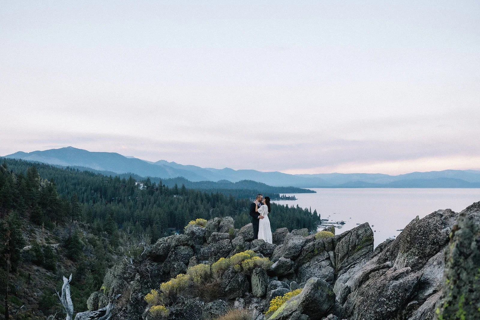 lake-tahoe-sunrise-couples-session.jpg (6).jpg