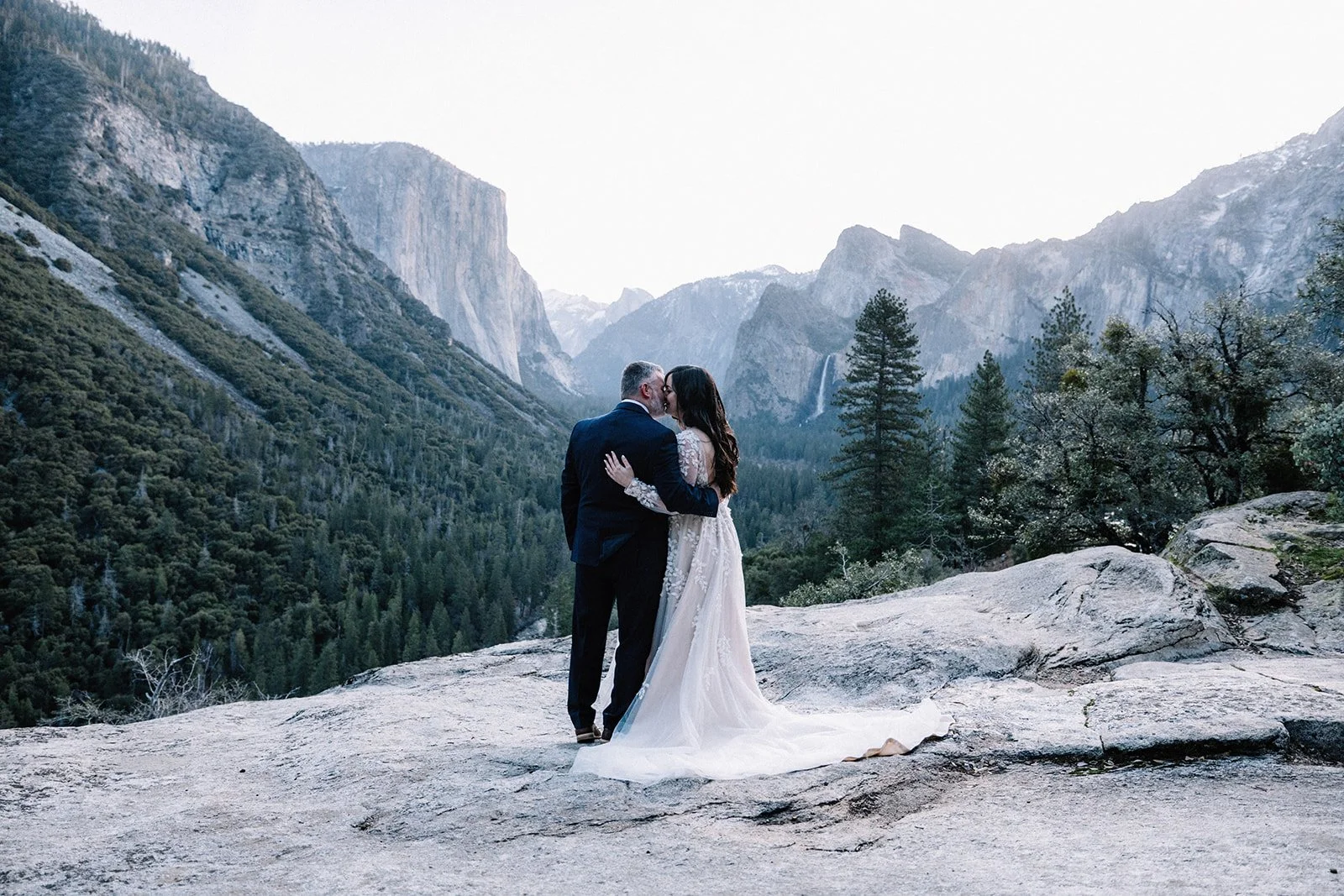 yosemite-sunrise-elopement-valley.jpg (7).jpg