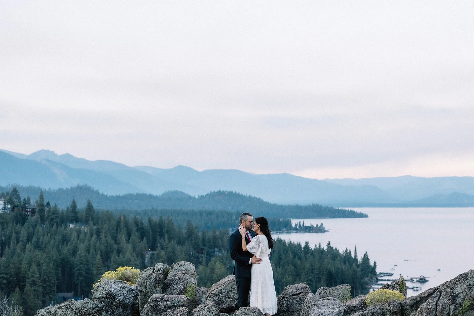 lake-tahoe-sunrise-couples-session.jpg (2).jpg