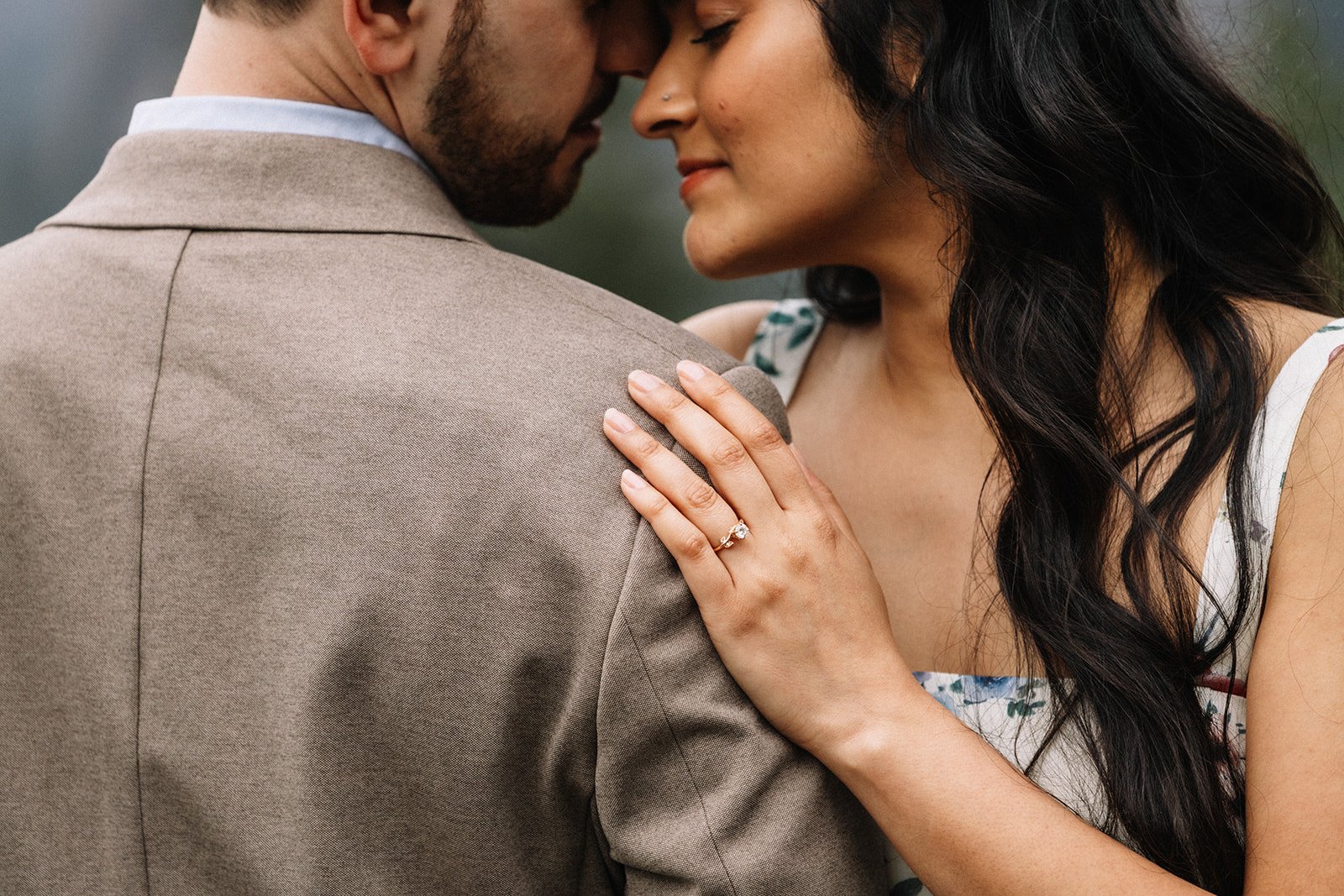 Yosemite meadow engagement session natural moments (2).jpg