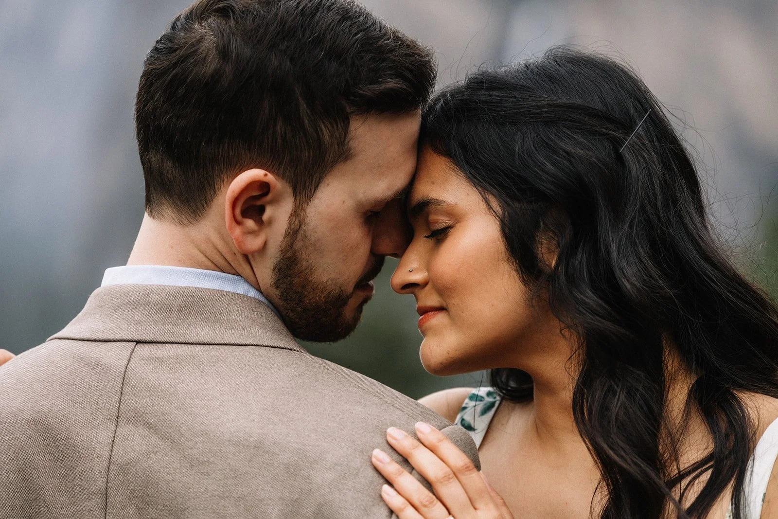 Yosemite meadow engagement session natural moments (1).jpg
