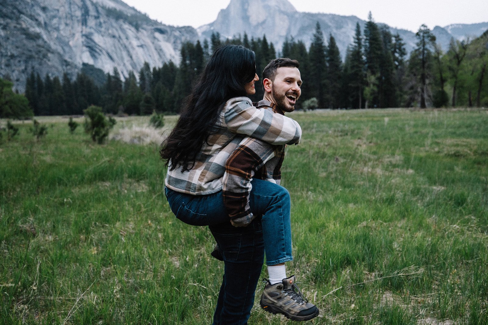 Yosemite meadow engagement session natural moments (19).jpg