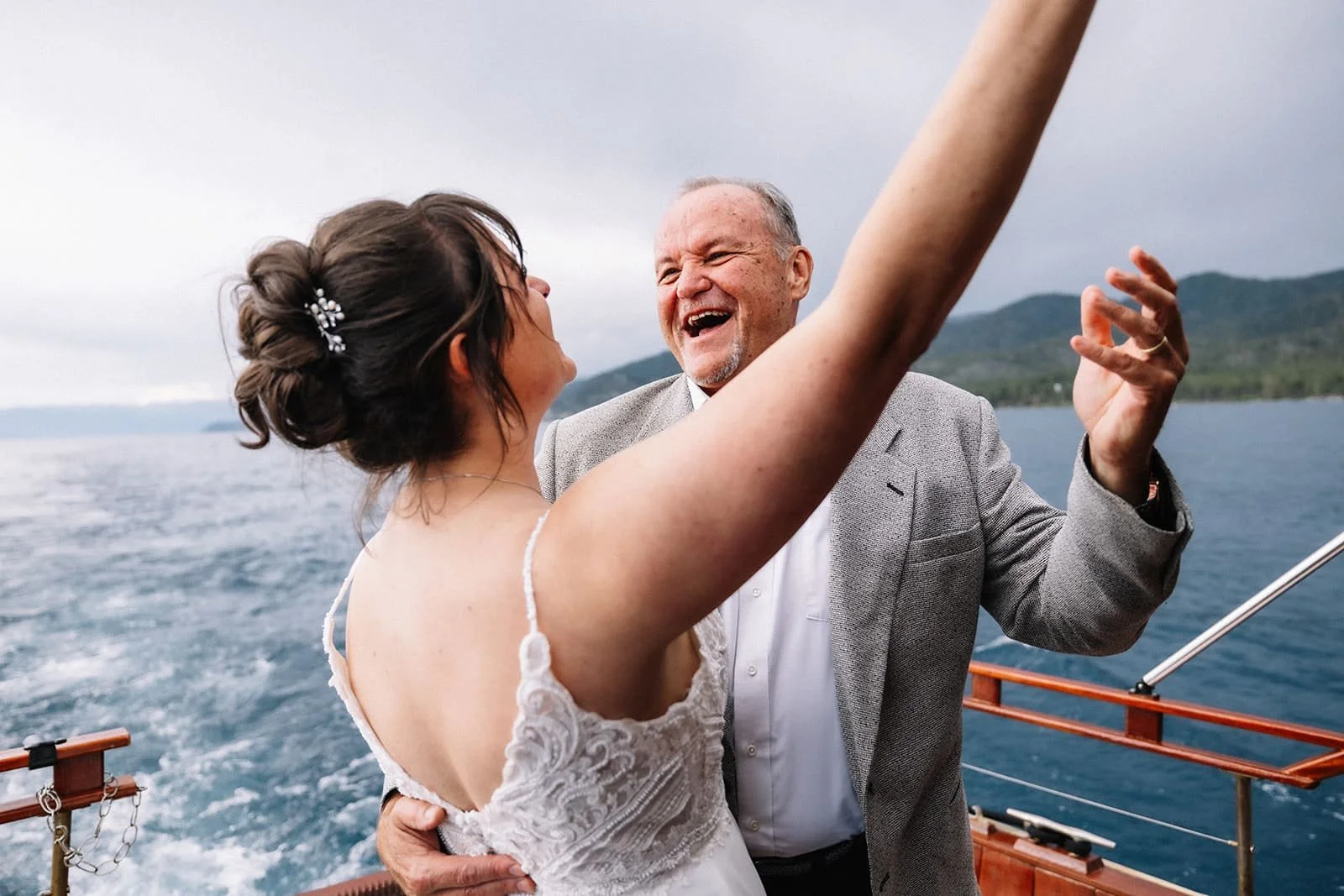 CaraShawn_BoatCruise_0468_websize (1).jpg