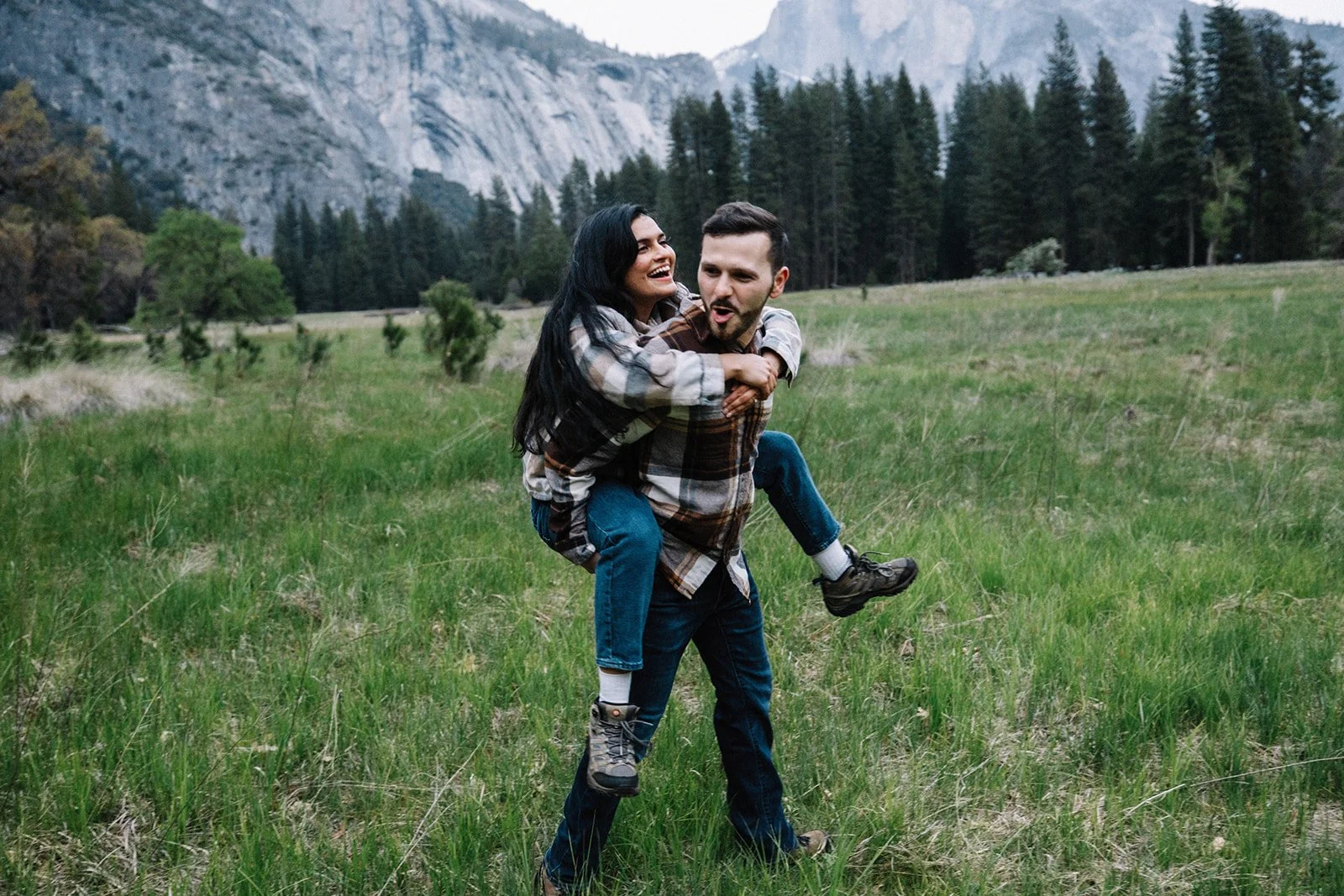 Yosemite meadow engagement session natural moments (20).jpg