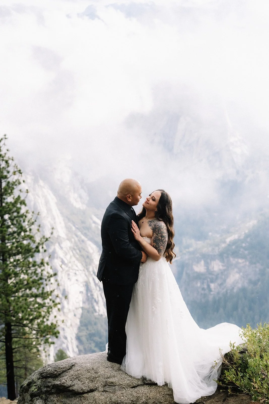 yosemite-elopement-taft-point-sunrise.jpg (17).jpg