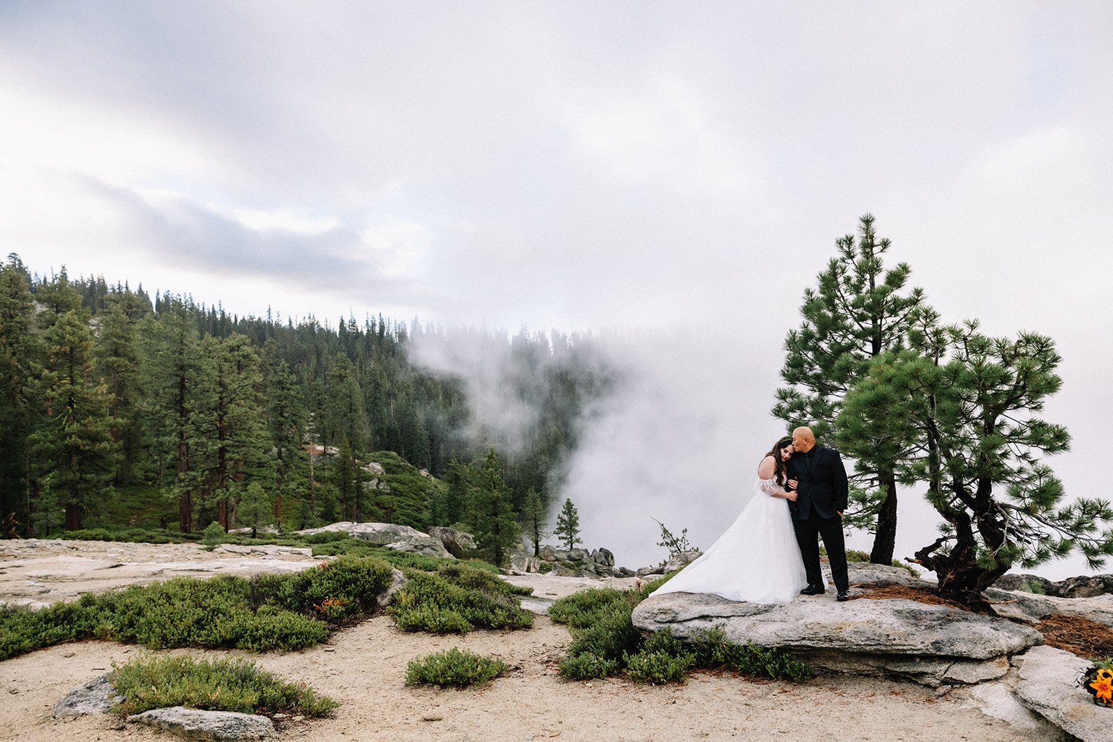 yosemite-elopement-taft-point-sunrise.jpg (22).jpg