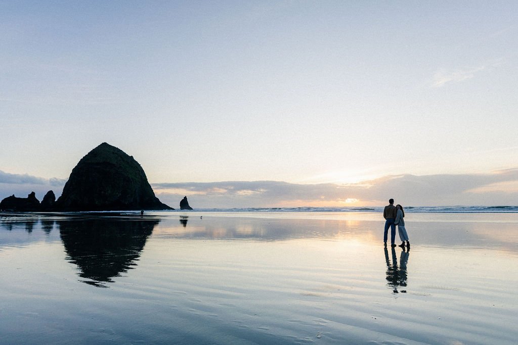 Cannon Beach engagement session sunset Oregon coast (48).jpg