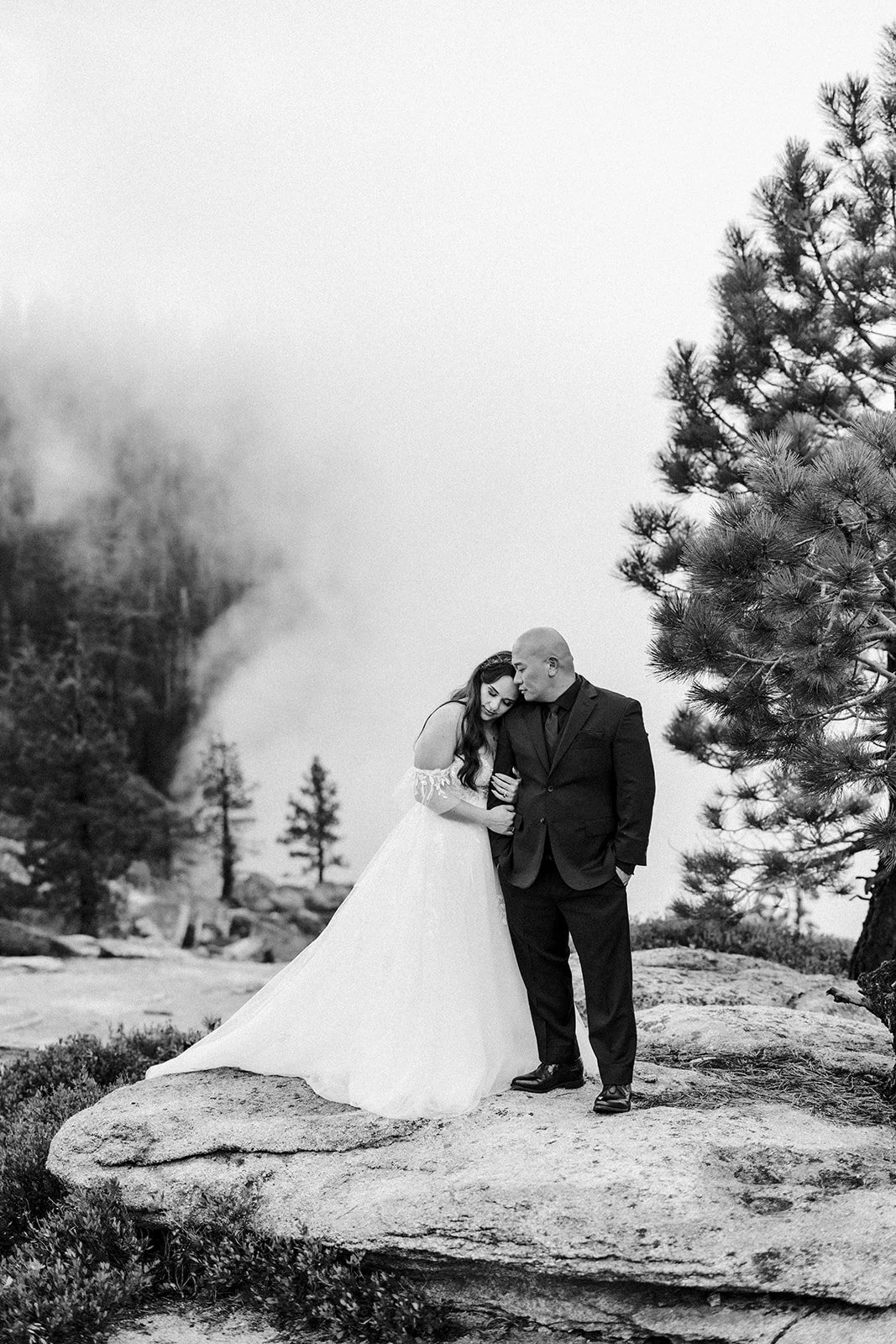 yosemite-elopement-taft-point-sunrise.jpg (11).jpg