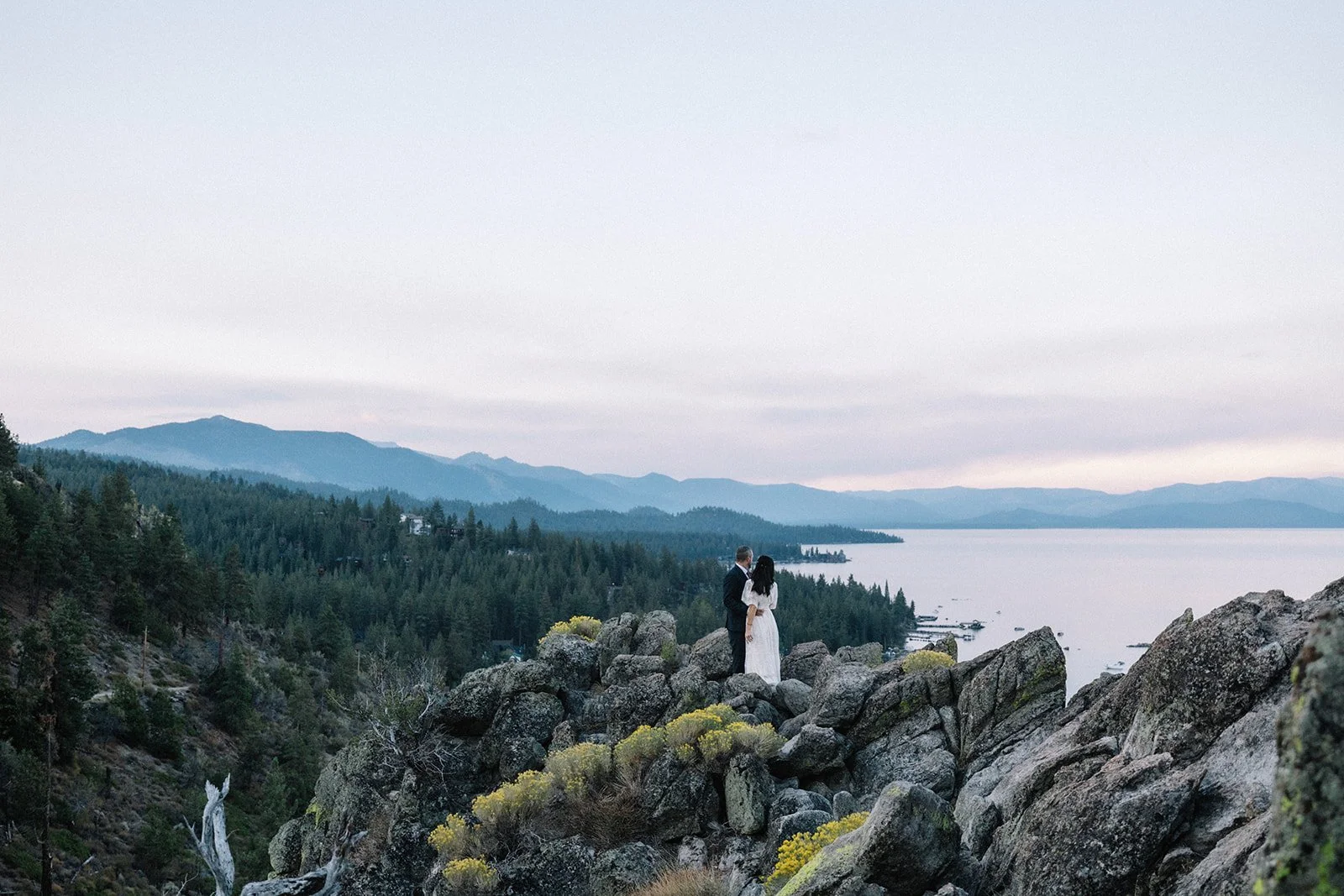 lake-tahoe-sunrise-couples-session.jpg (7).jpg
