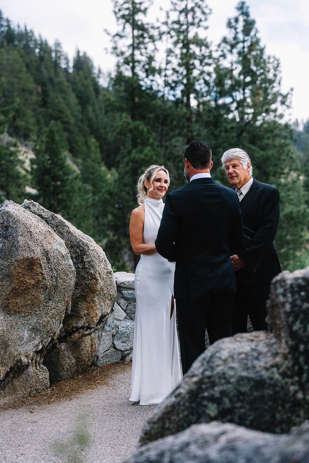 wedding cerrmony in lake tahoe.jpg