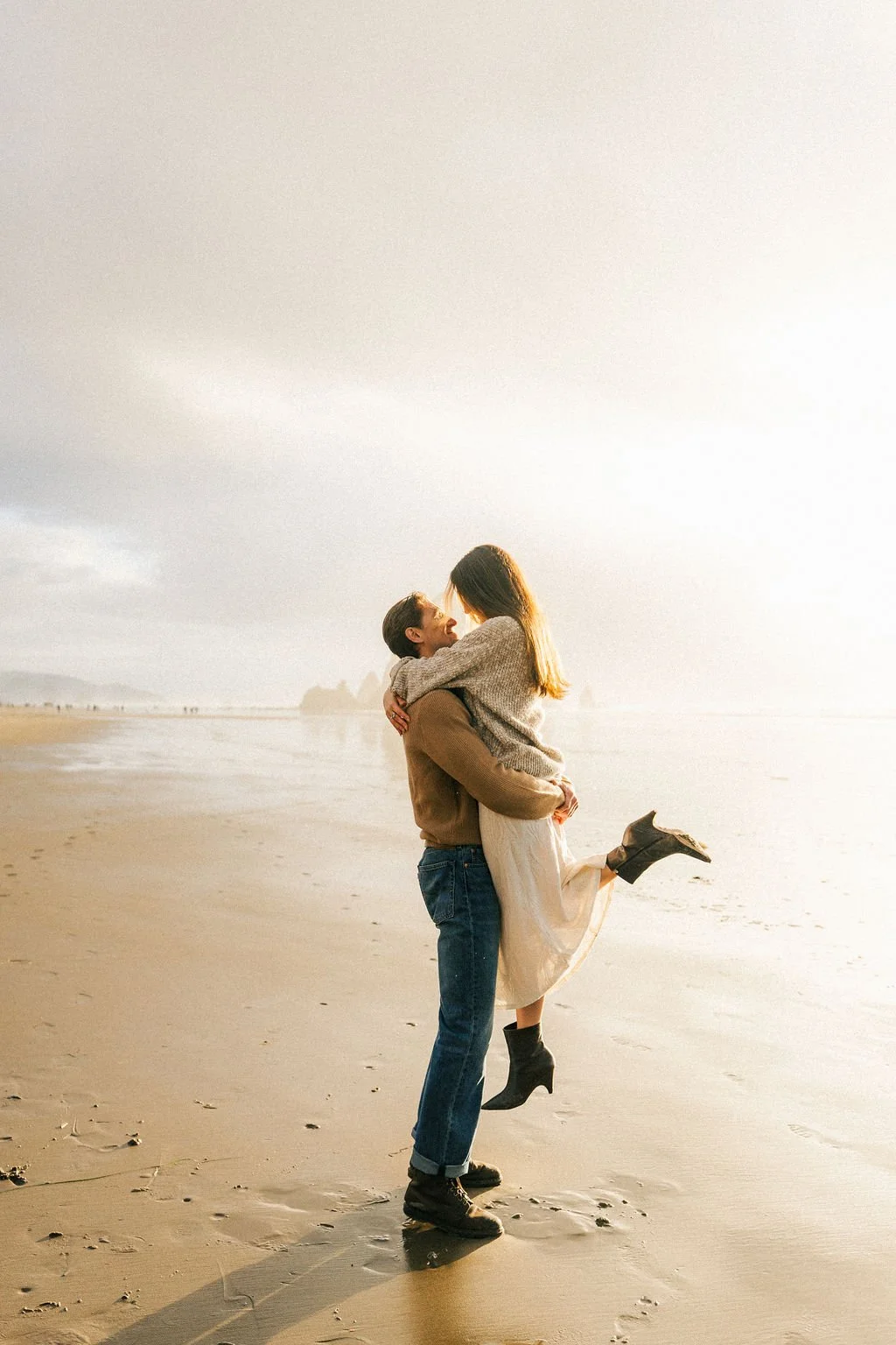 Cannon Beach engagement session sunset Oregon coast (8).jpg
