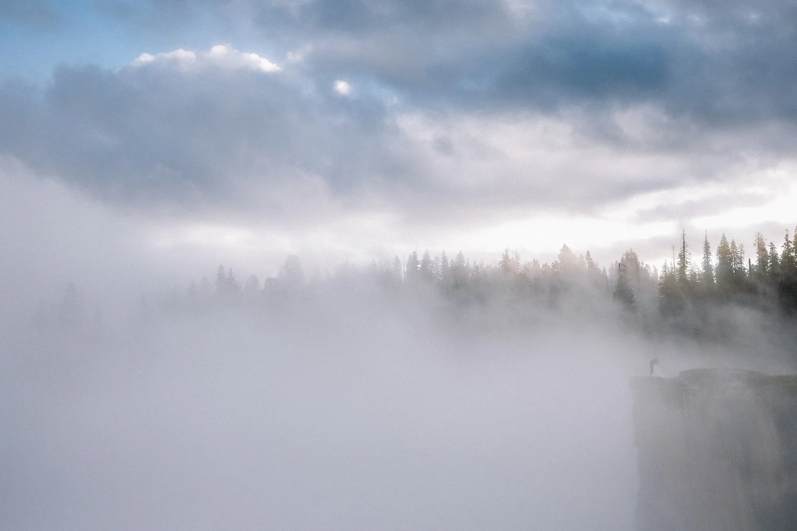 yosemite-elopement-taft-point-sunrise.jpg (25).jpg