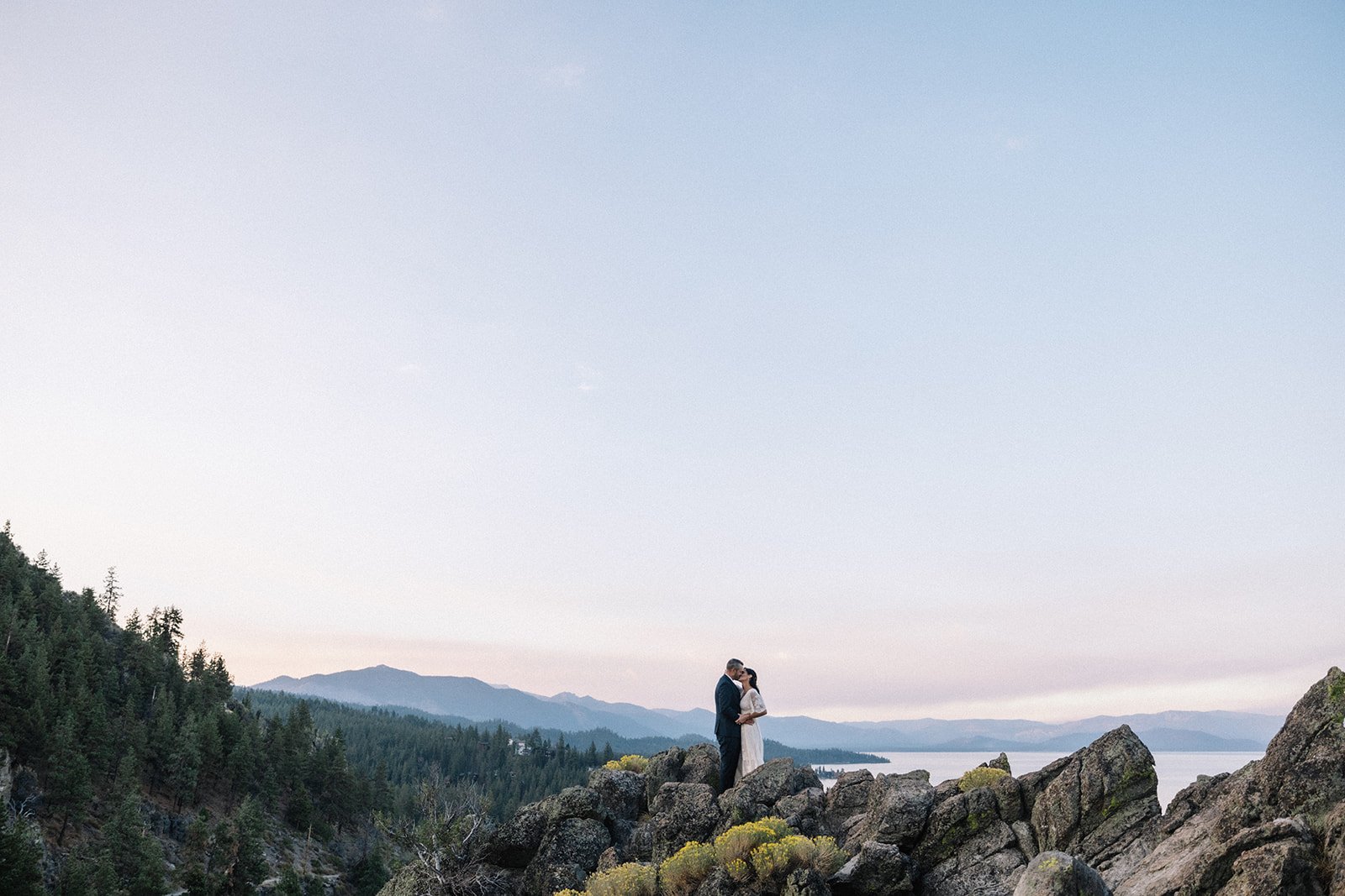 lake-tahoe-sunrise-couples-session.jpg (11).jpg