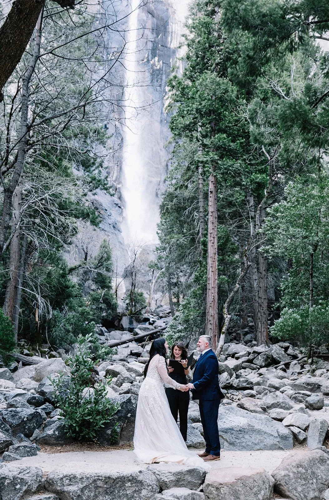 yosemite-elopement-bridalveil-fall.jpg (4).jpg