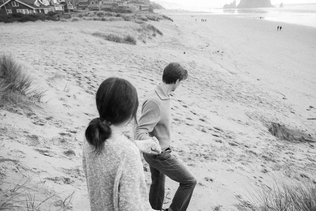 Cannon Beach engagement session sunset Oregon coast (36).jpg