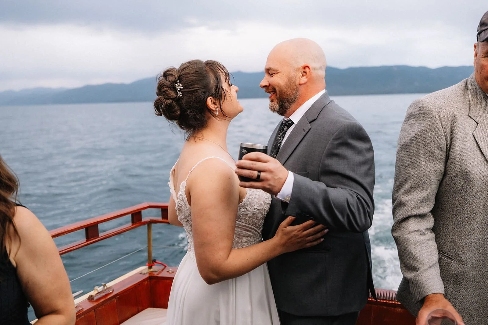 CaraShawn_BoatCruise_0562_websize (1).jpg