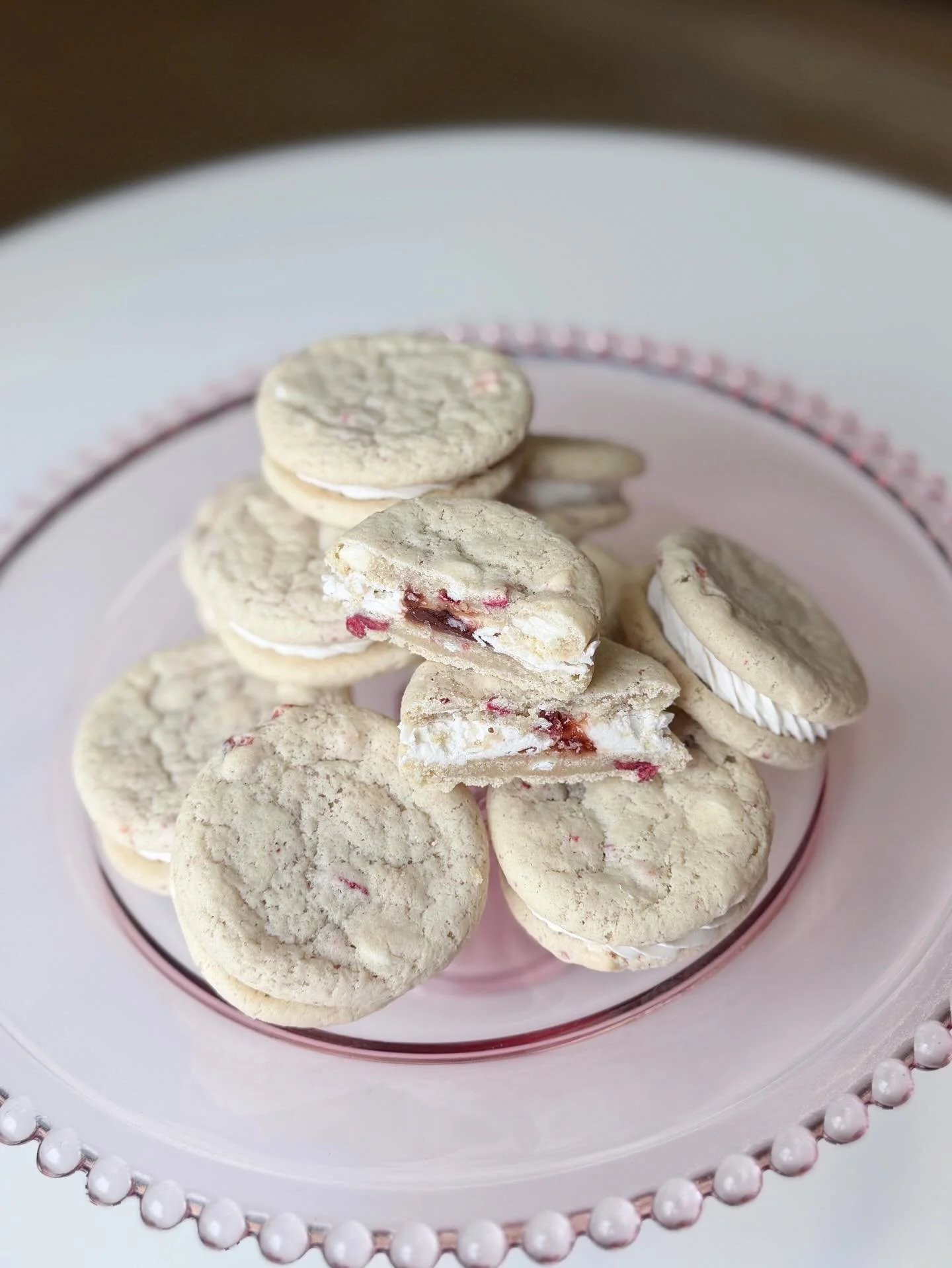 *NEW COOKIE SANDWICH FLAVOR* 

Strawberries &amp; Cream! Sugar cookie base with white chocolate chip and freeze dried strawberries filled with white chocolate buttercream and strawberry jam! 

Retail Hours:
Friday 3/27 10am-4pm
Saturday 3/28 10am-2pm