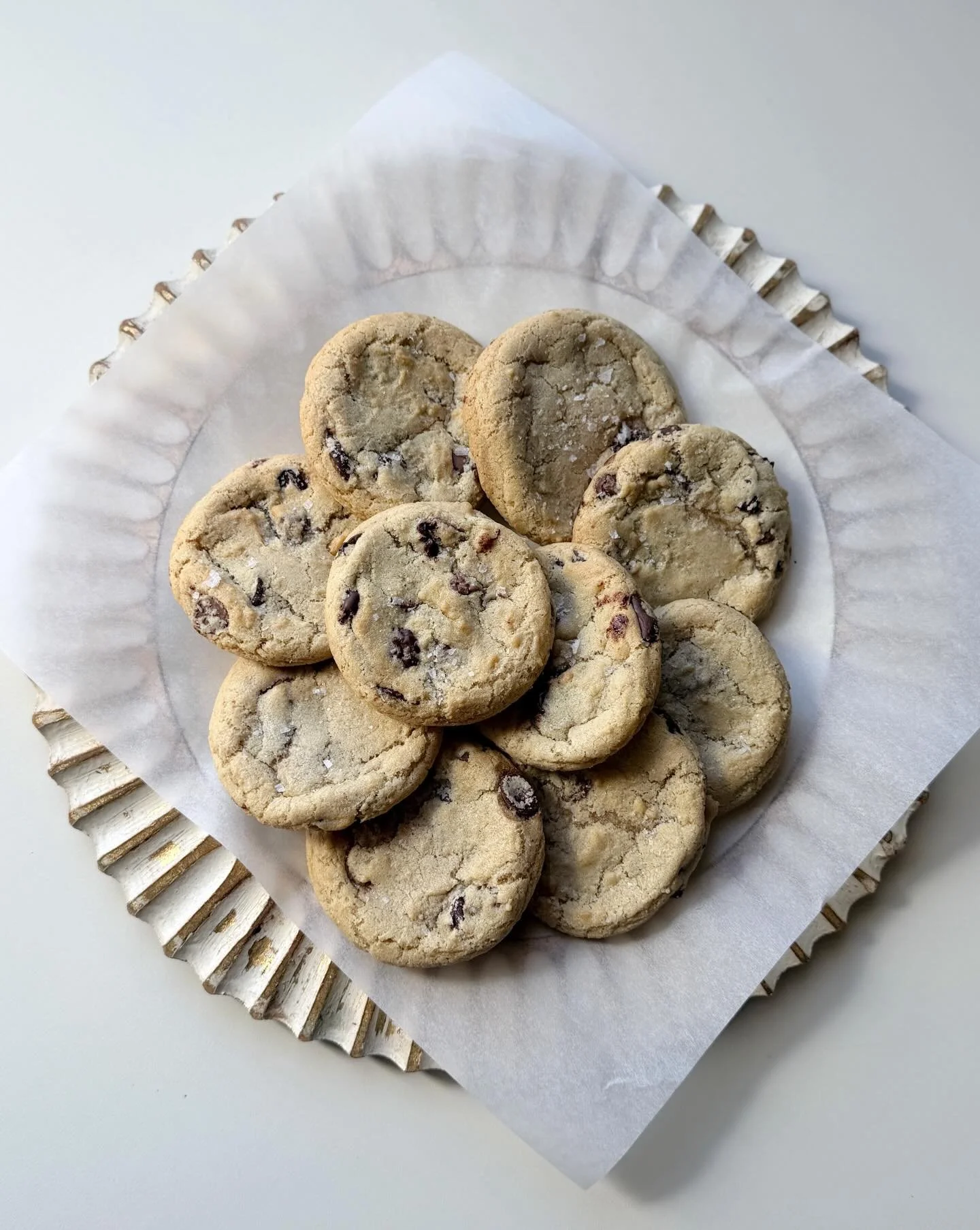 The case is stocked! ☘️🌈✨ Open hours this weekend are Friday 10-4 and Saturday 10-2

Featured: our new larger size chocolate chip cookies topped with French sea salt!

3/13 &amp; 14 Menu
Cupcakes:
Chocolate baileys
Lemon blueberry
Vanilla St Patrick