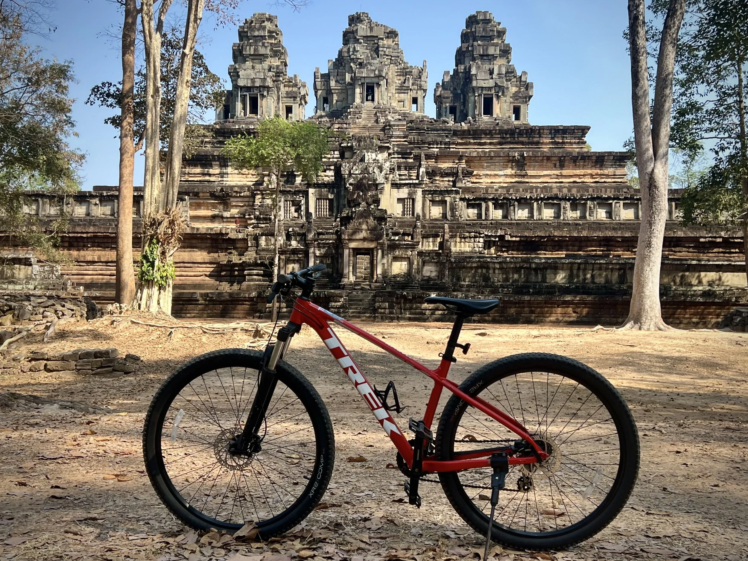 How to See Angkor Wat by Bicycle: A Self-Guided Itinerary