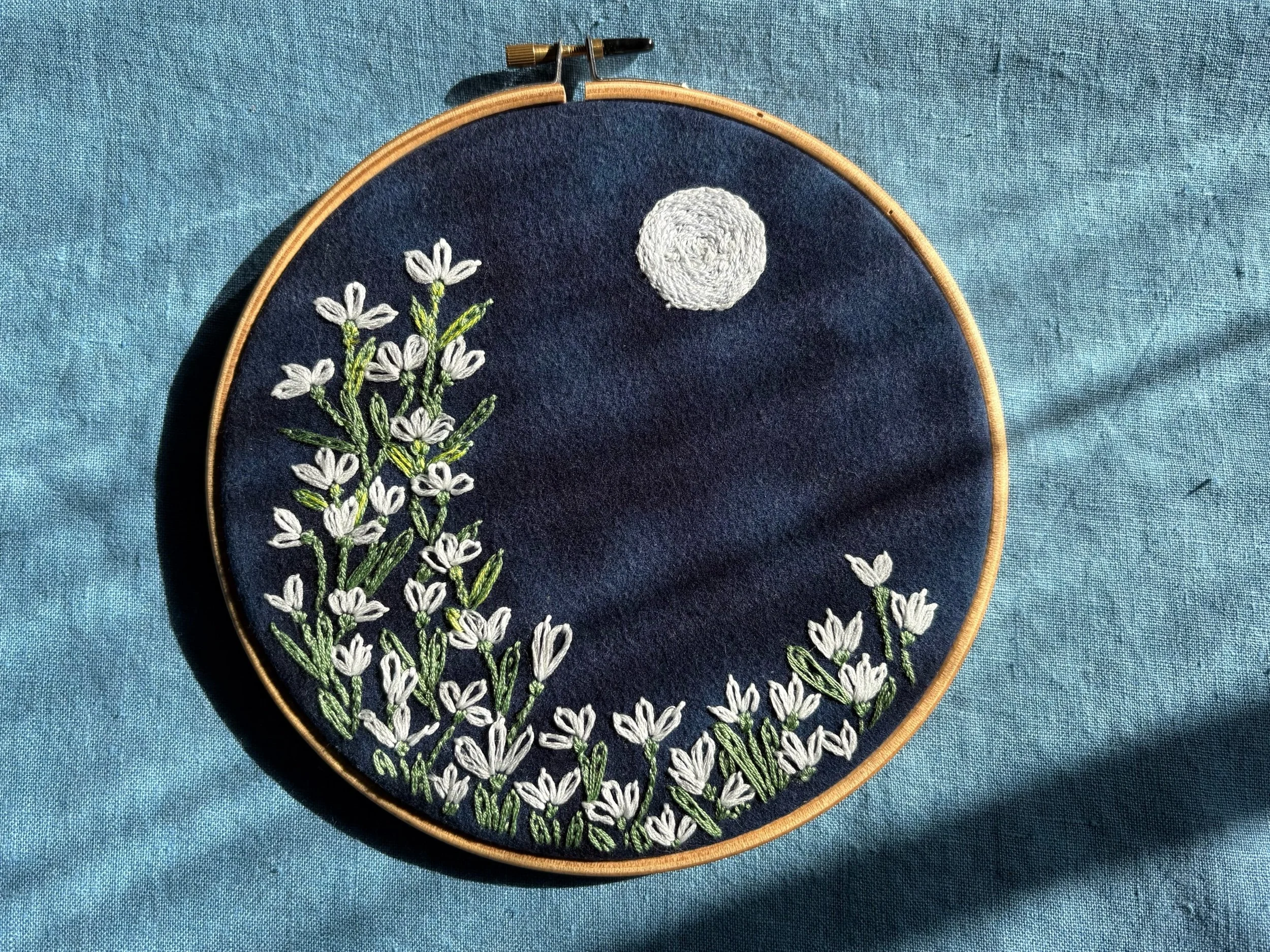 Nur #1 Nightbloom (Glow-in-the-Dark), 7" Embroidery