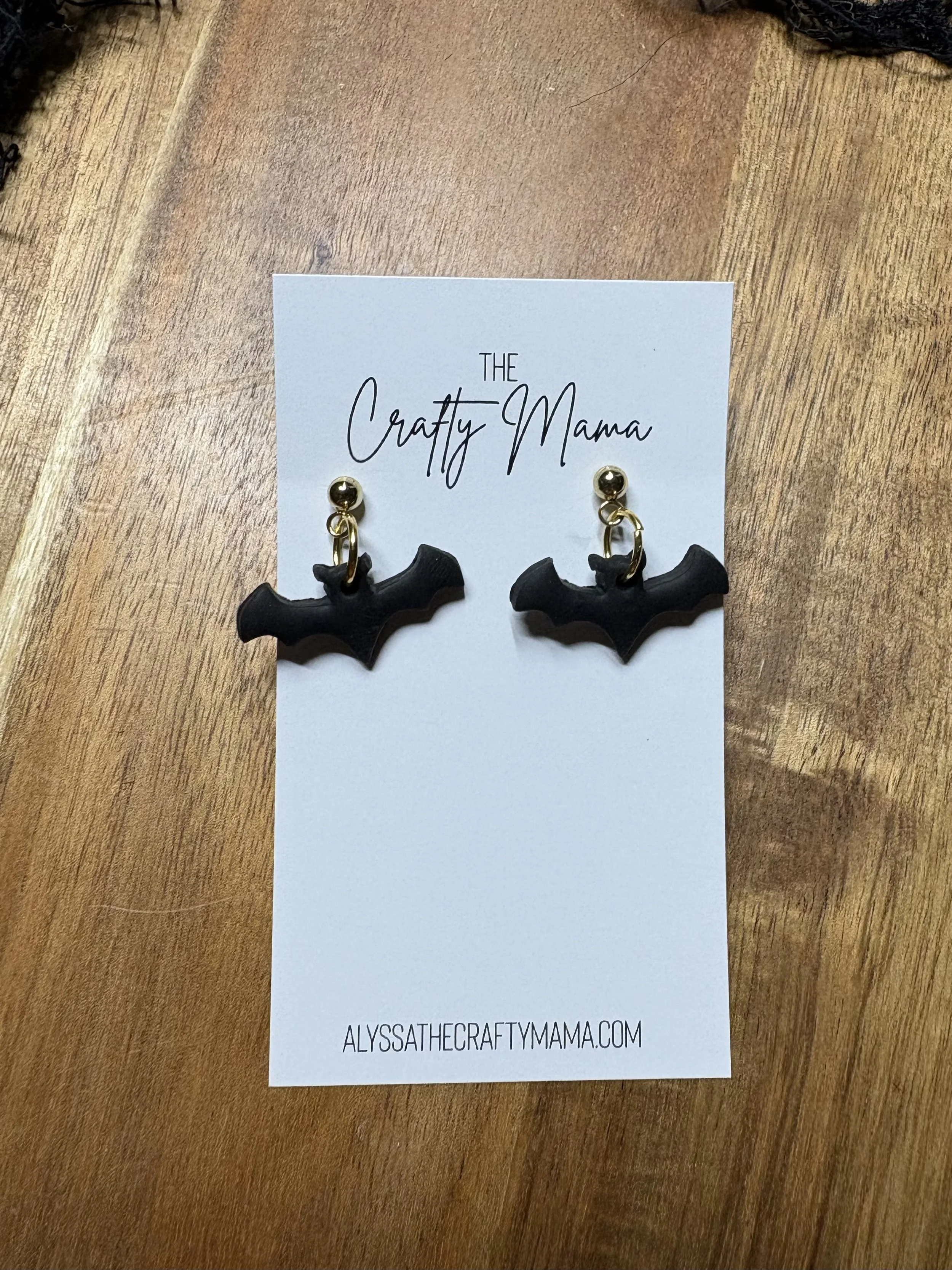 Mini bat dangle