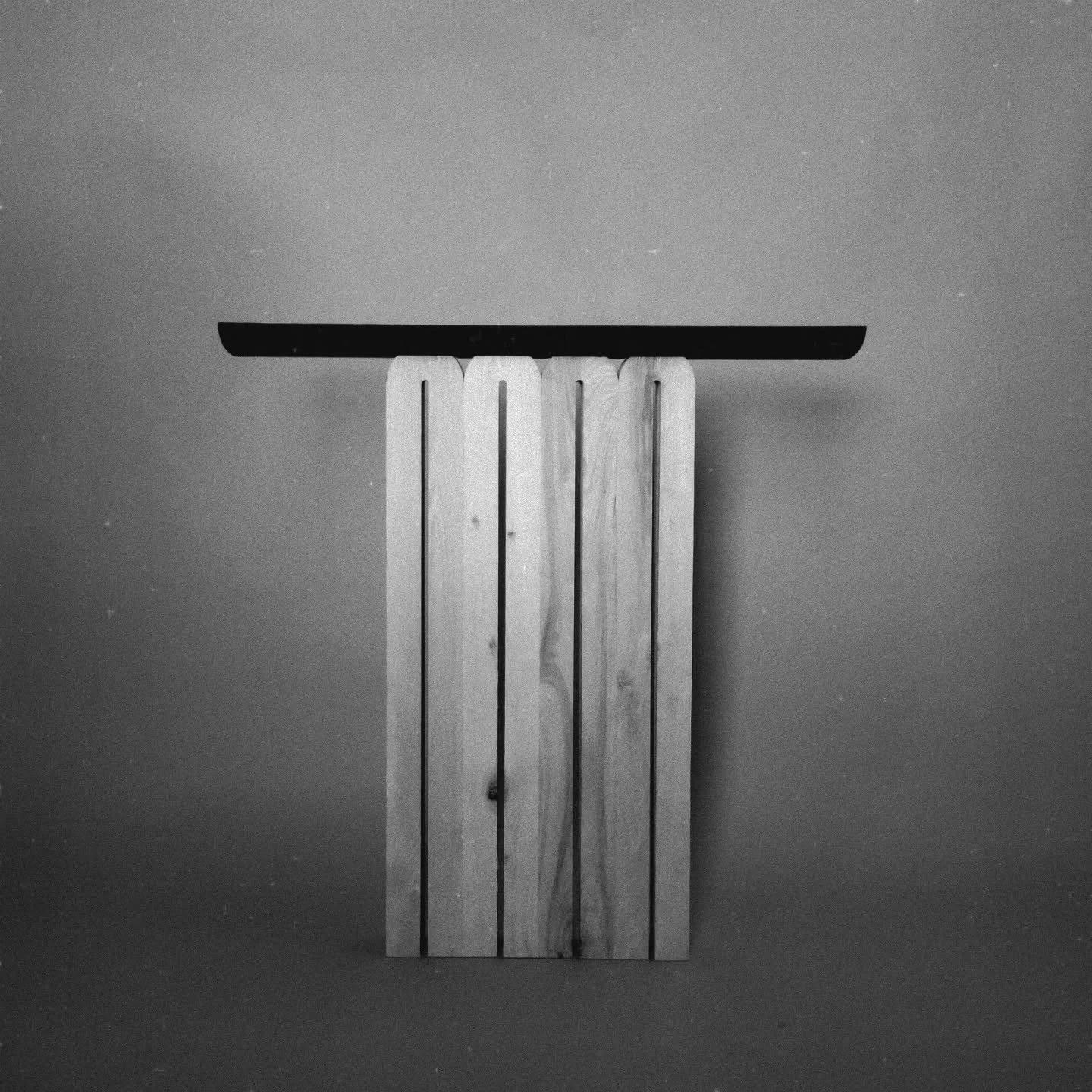 "The Well" Console. 

#collectabledesign #furnituredesign #handcrafting #artphotography #design