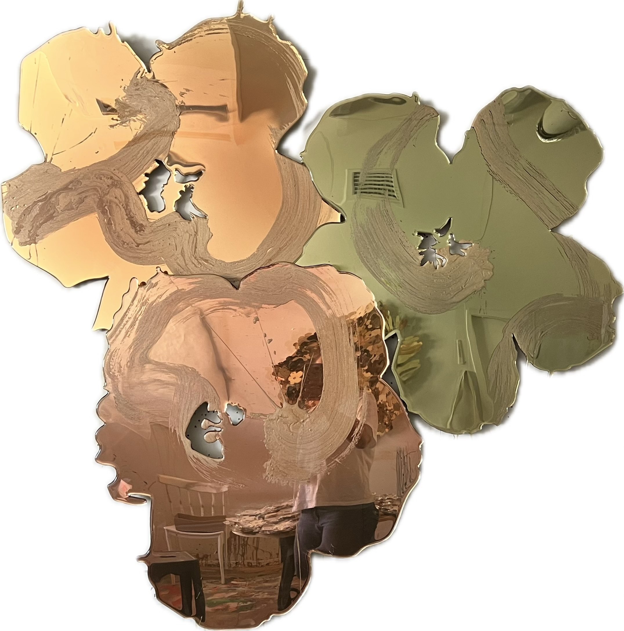 800mm Soft Apricot Rose, Pistachio & Honey Petal $12,500.00.jpg