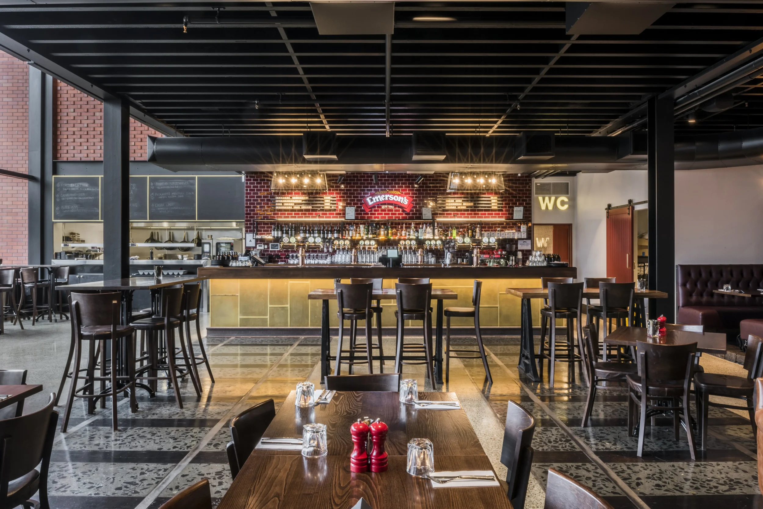 08_Emerson's Brewery _Taproom Bar_8 of 10.webp