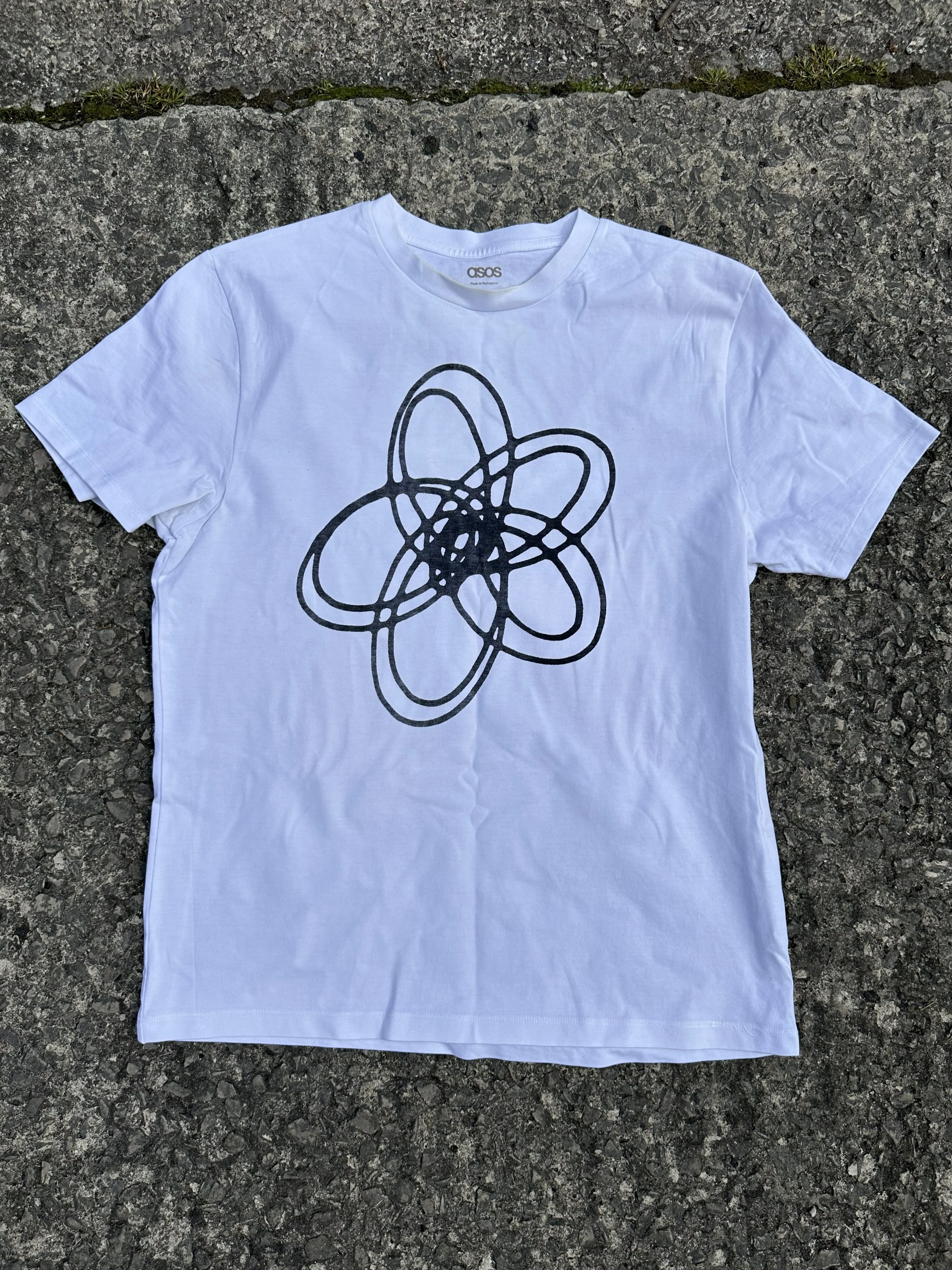 Scribble Flower Tee