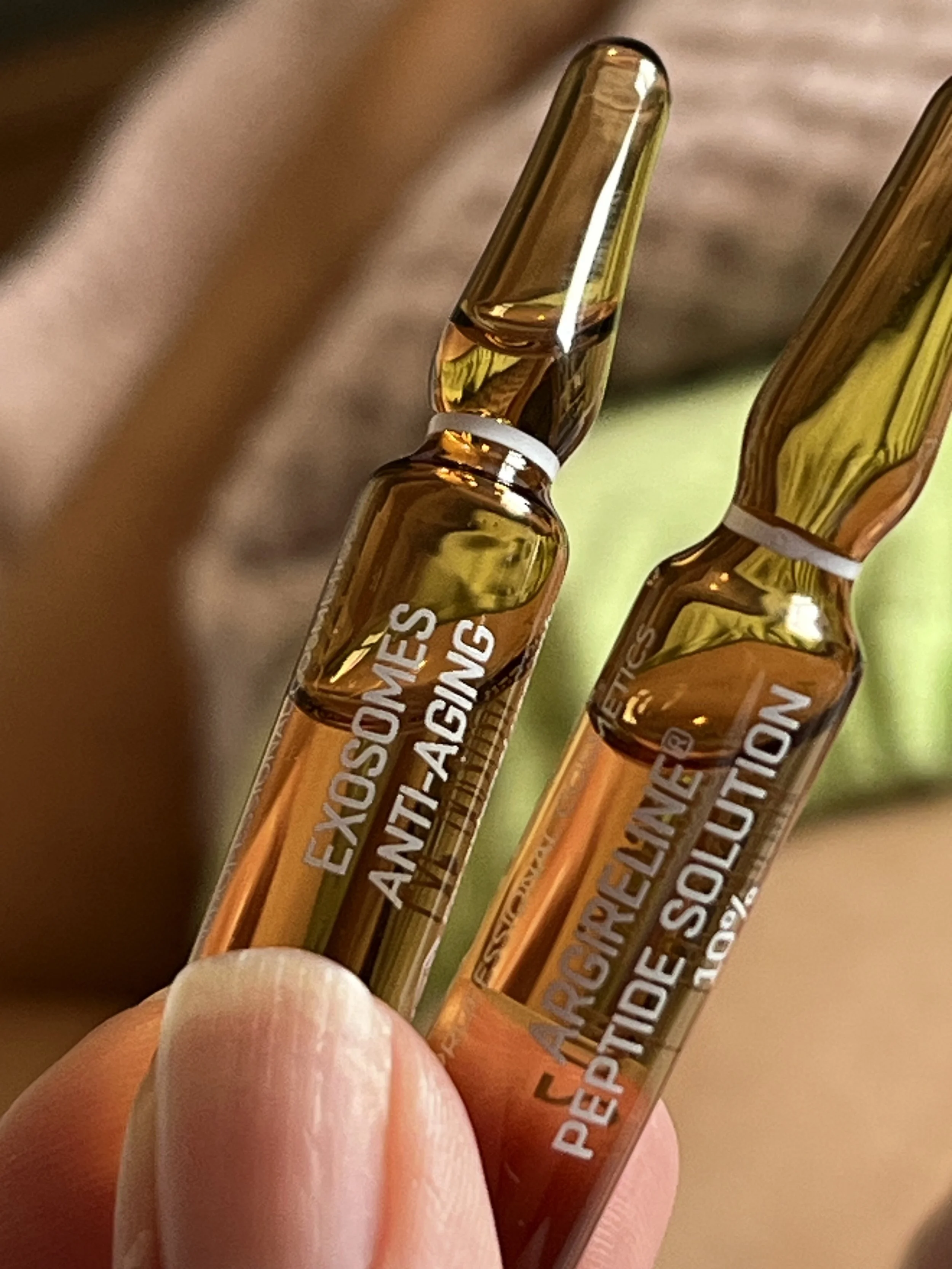 Exosome-Based Microneedling SkinCells Rejuvenation