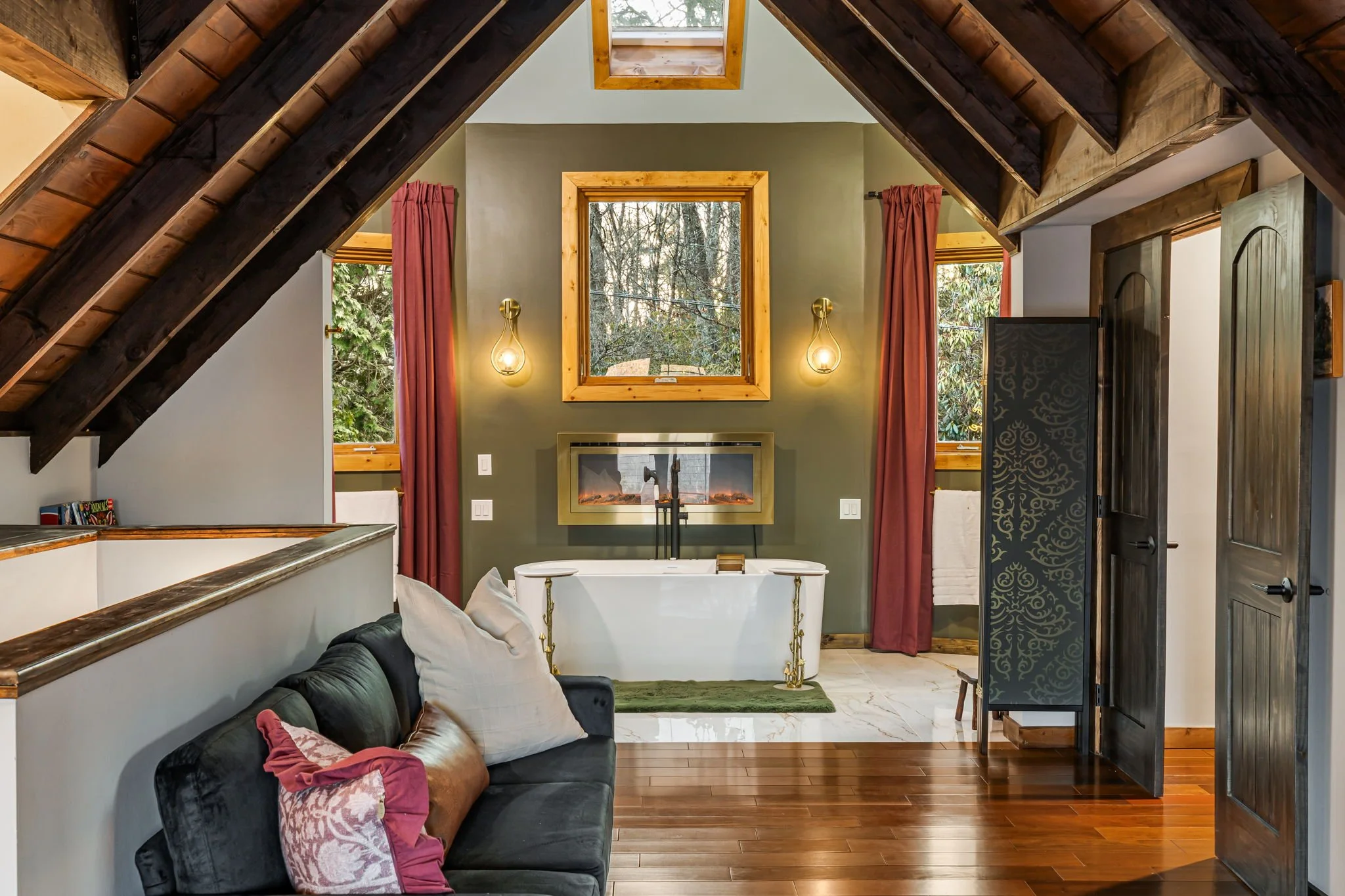 Linville master suite bath.jpg