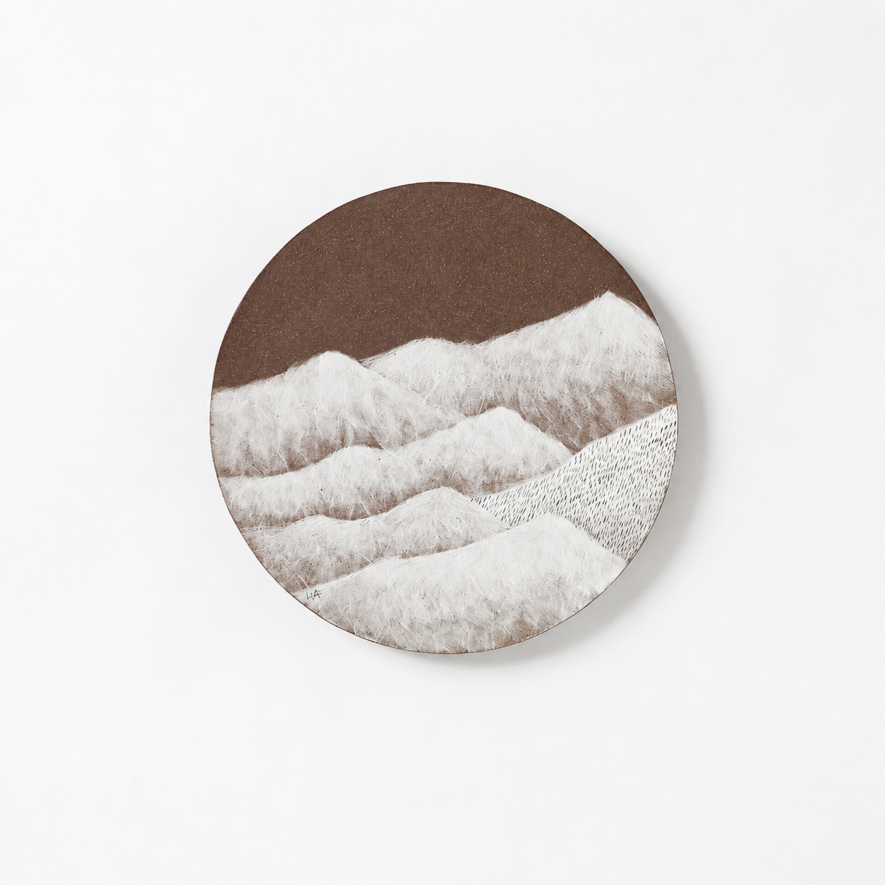 Shin Suyeon - Montagne enneigée Assiette (Brown)