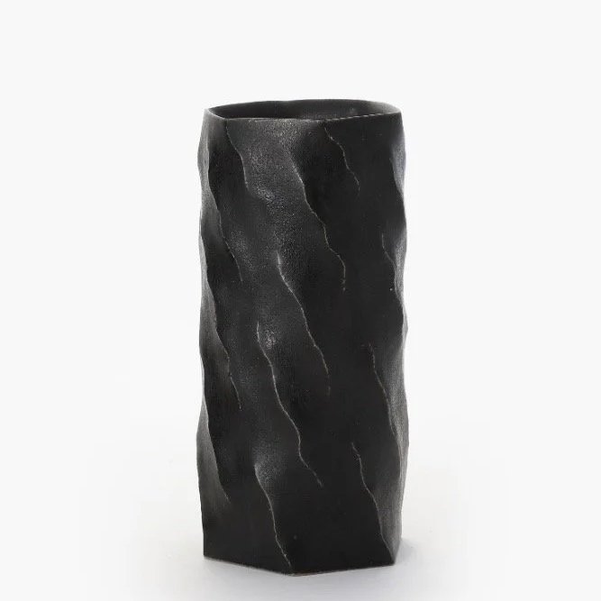 a black vase by Lee Songam