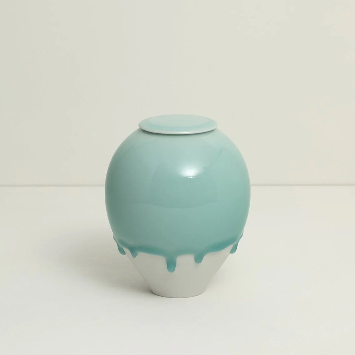 Jaejun Lee, Wearing a Hat — Rounded Ver., glaze drip detail