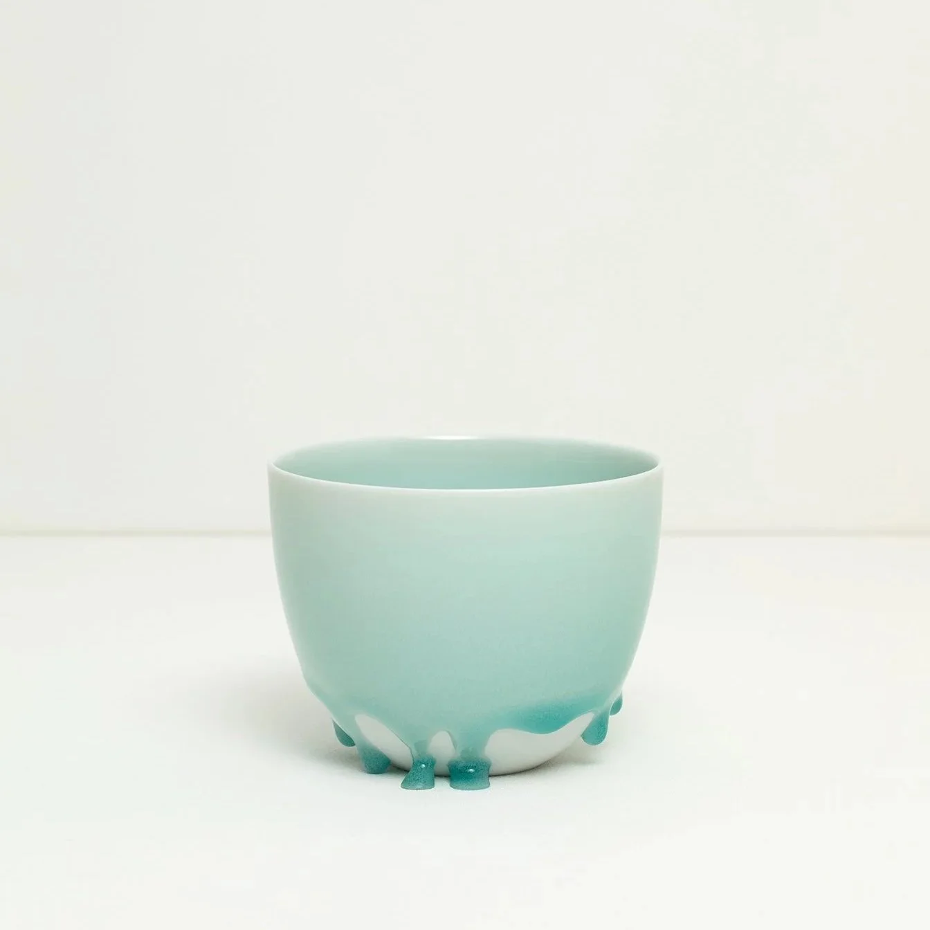 Lee Jaejun - small celadon bowl - other side view