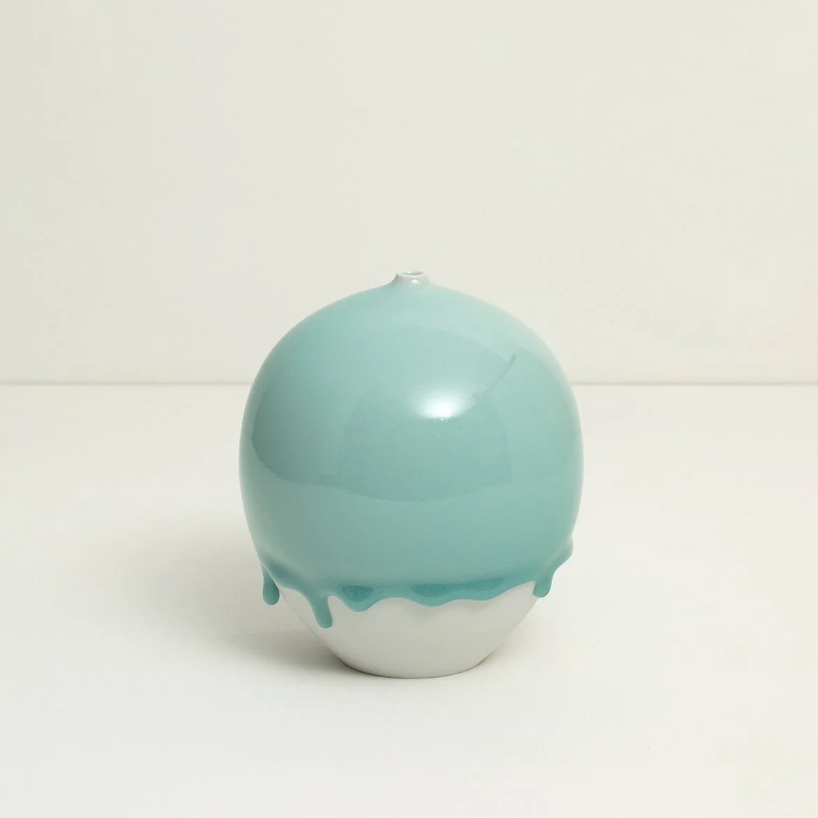 Jaejun Lee, Celadon Vessel "Pebble", glaze drip detail at the base